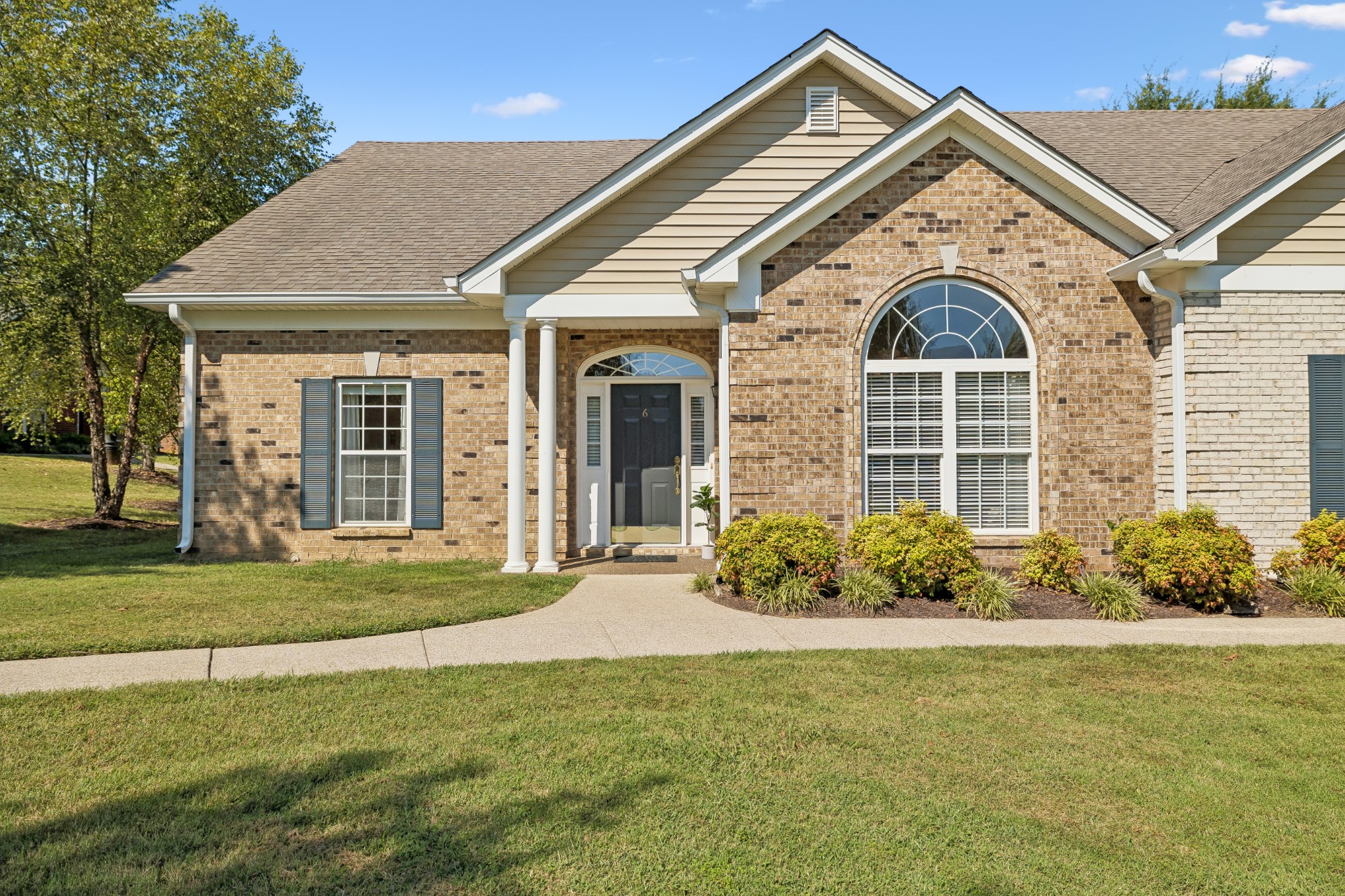 6 Donnell Ct — photo