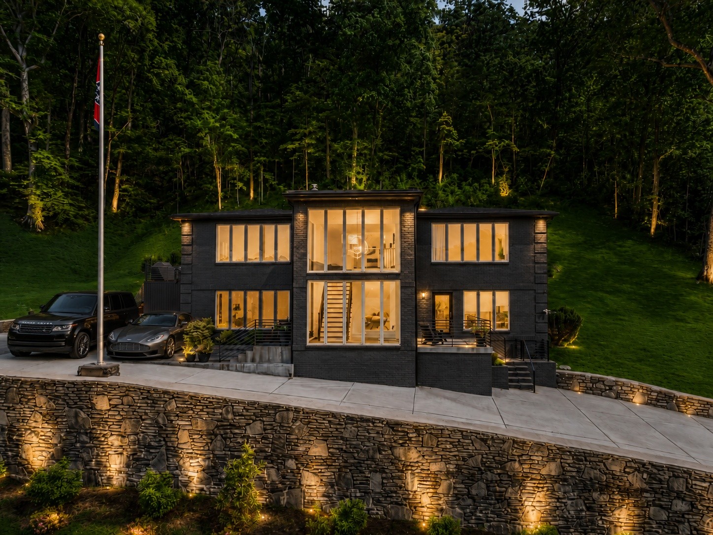 7407 Indian Creek Rd — photo