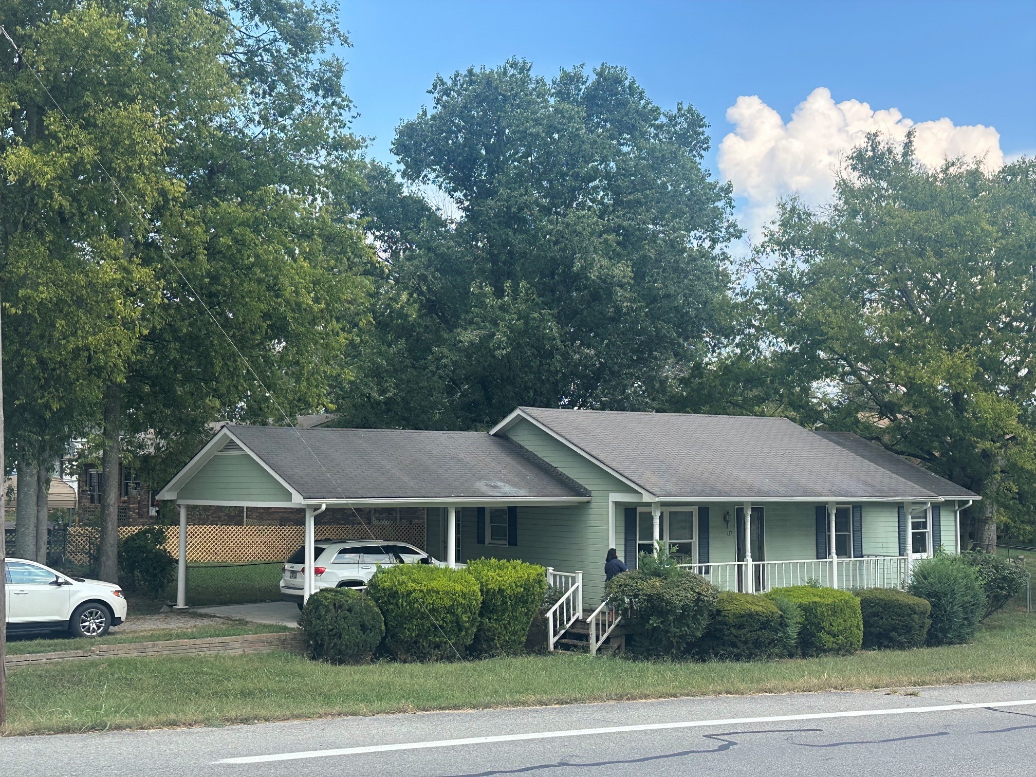 137 Shelbyville Hwy — photo