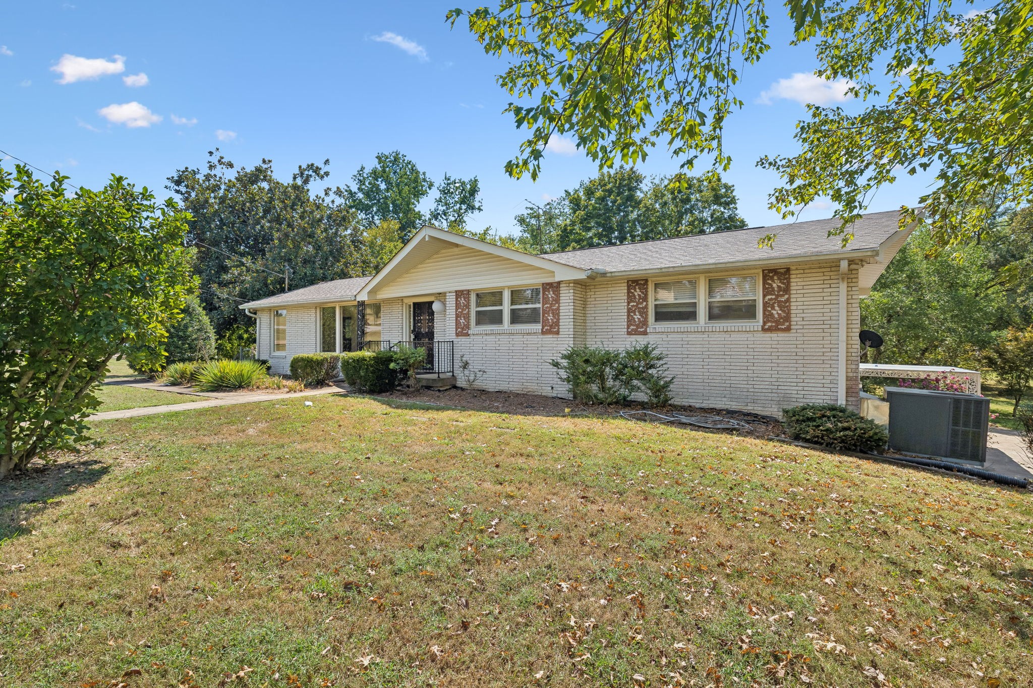 1225 Dalemere Dr — photo