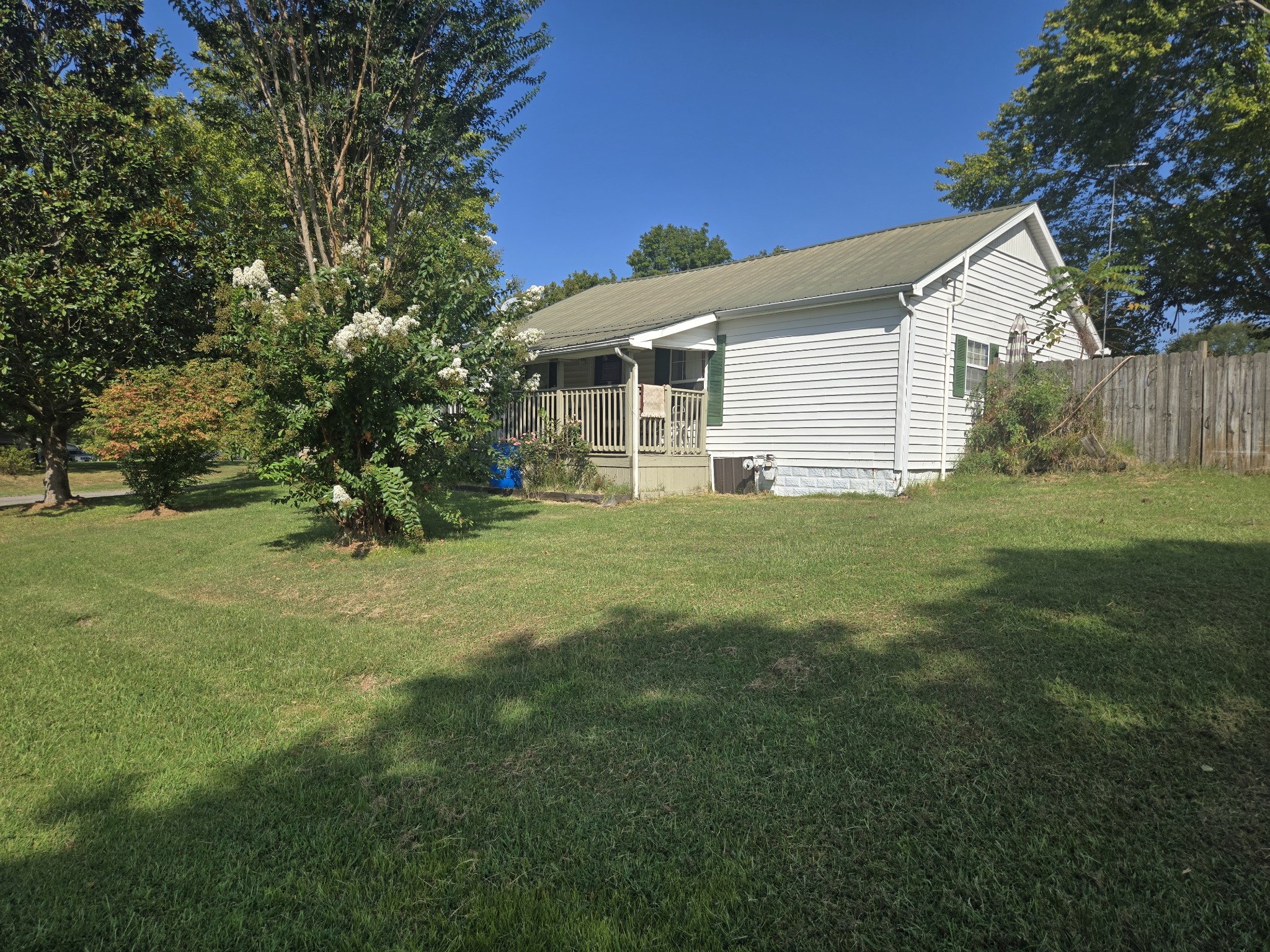 474 High Street E, Mc Ewen, TN 37101 — photo 2