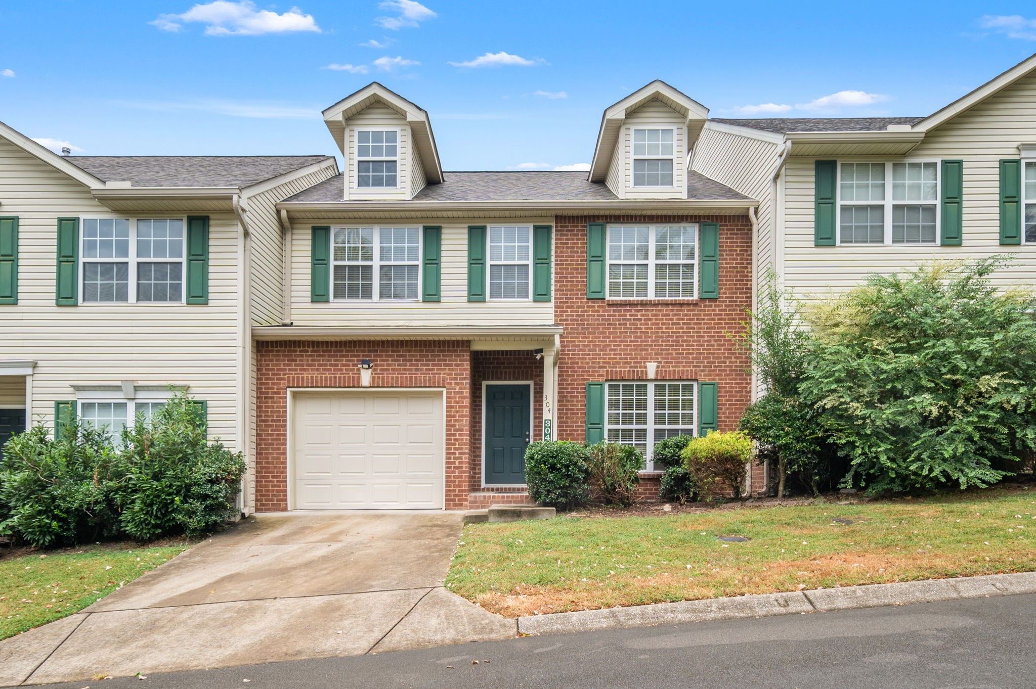 304 Nashboro Greens Way — photo
