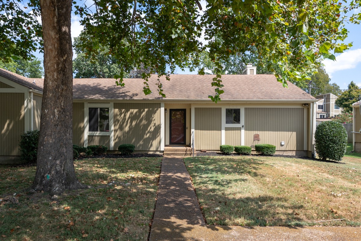 852 Todd Preis Dr — photo