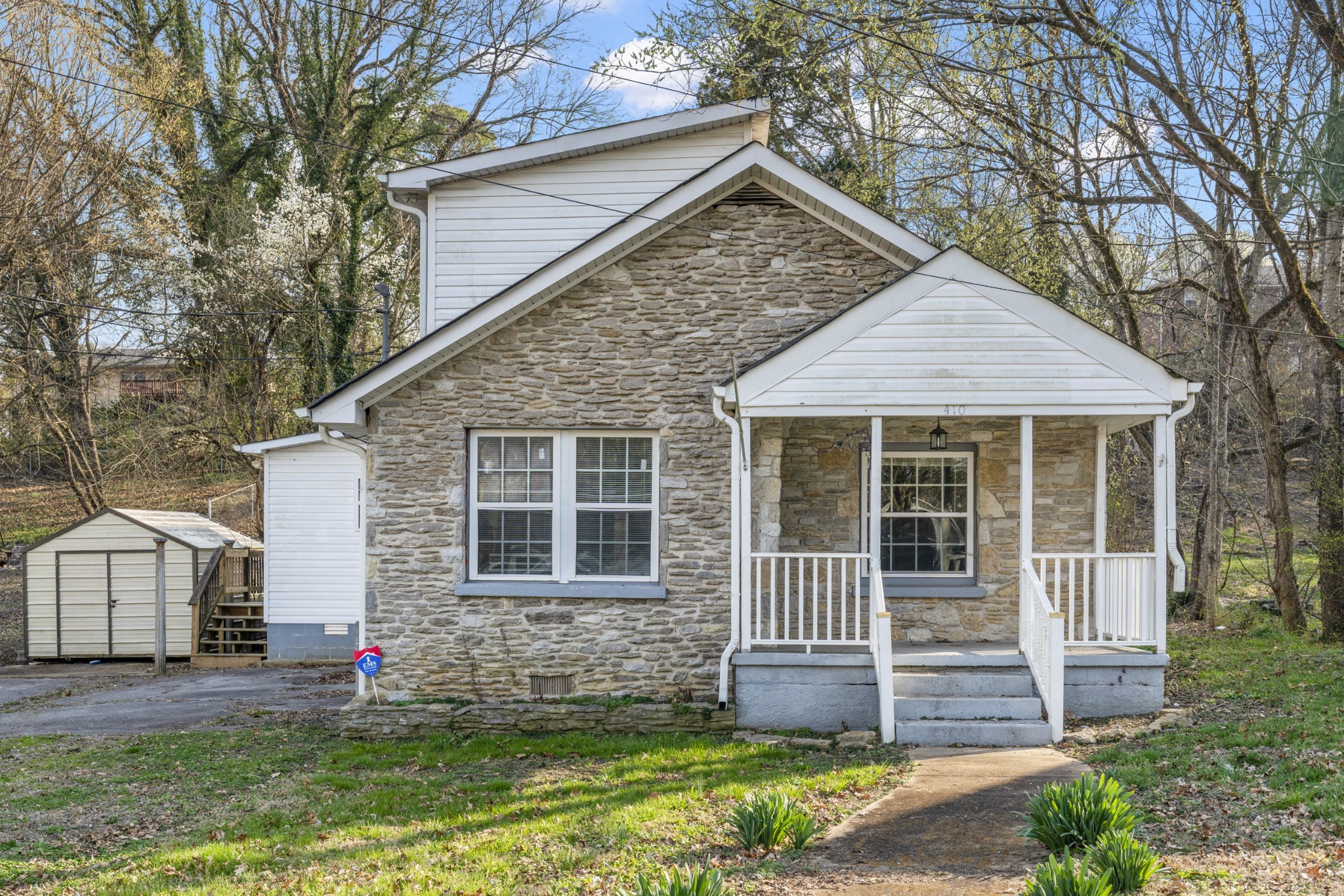 410 Swanson Blvd — photo