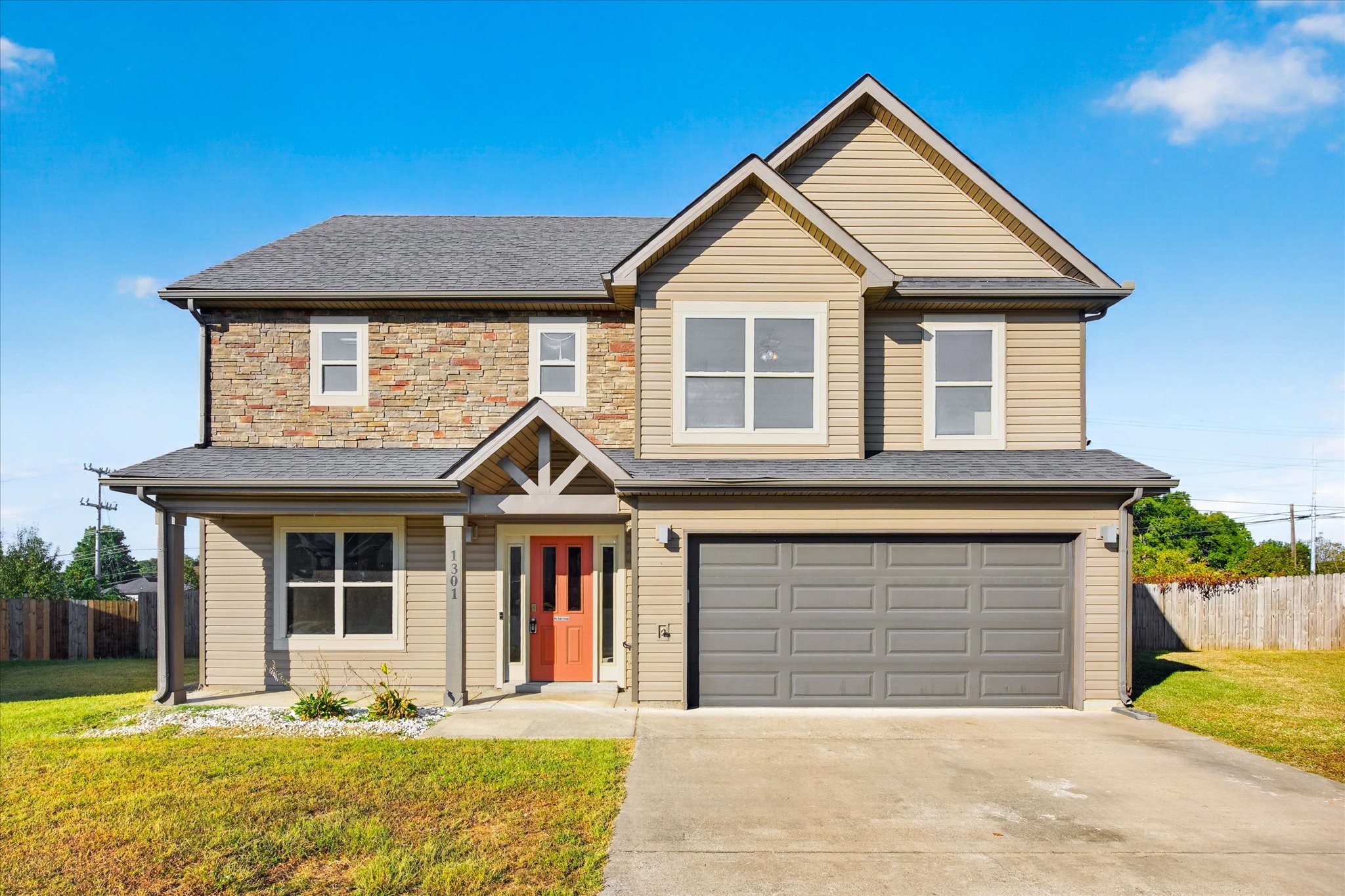1301 Eagles View Dr — photo