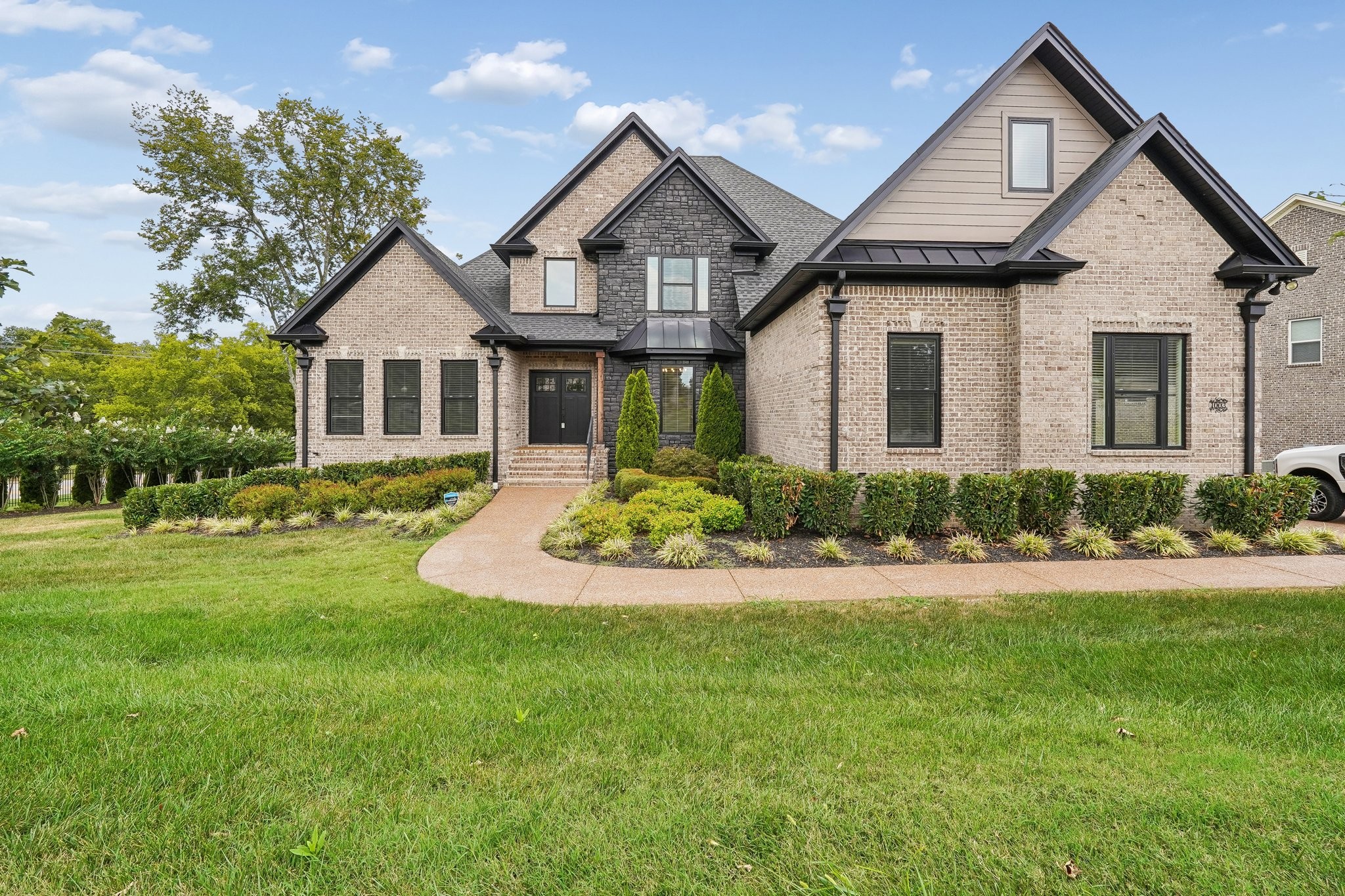 1003 Quillen Way — photo