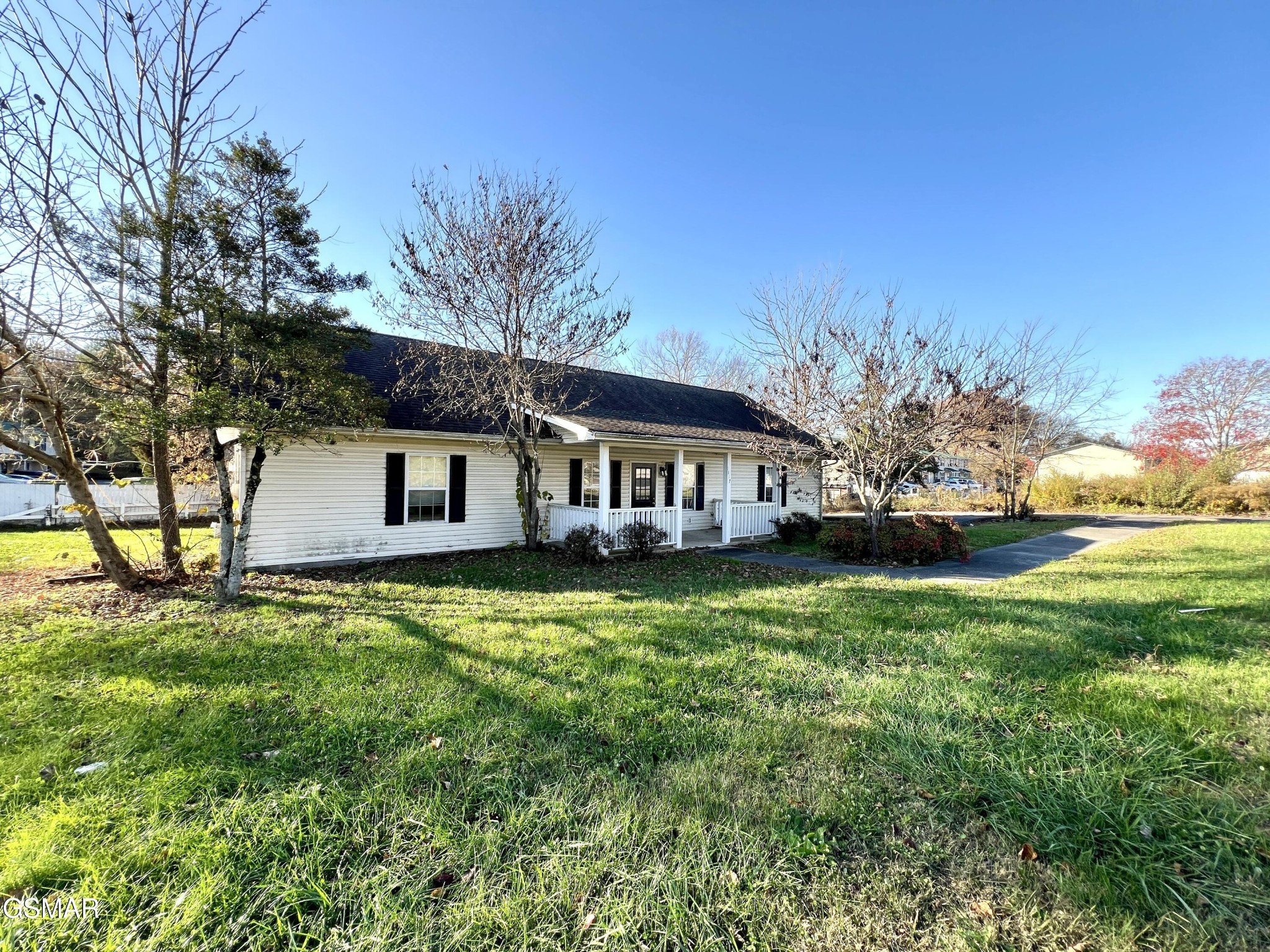 1117 Oak Cluster Drive — photo