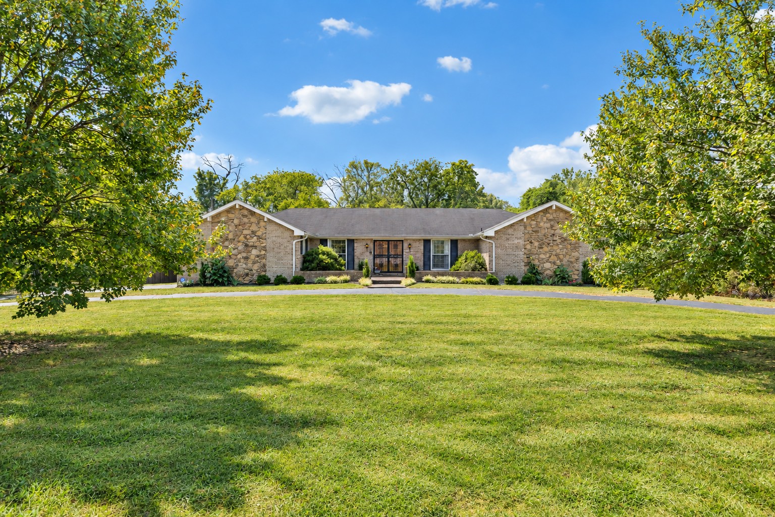 6011 Johnson Chapel Rd — photo