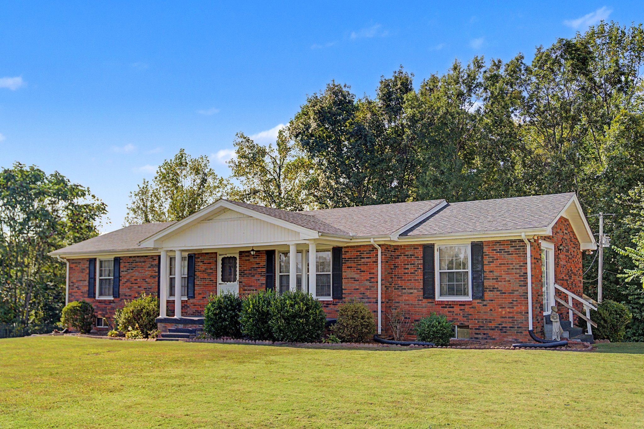 5279 Oak Grove Rd — photo