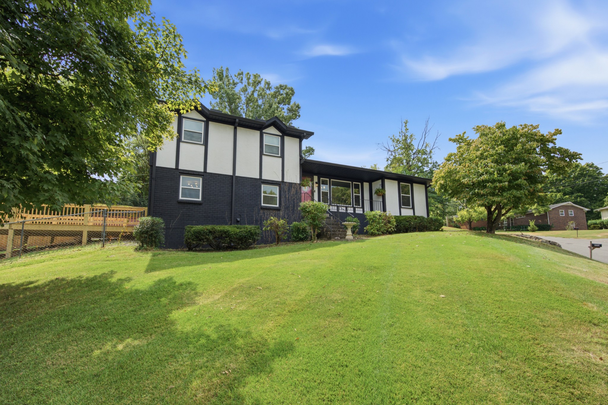 3337 Falls Creek Dr — photo