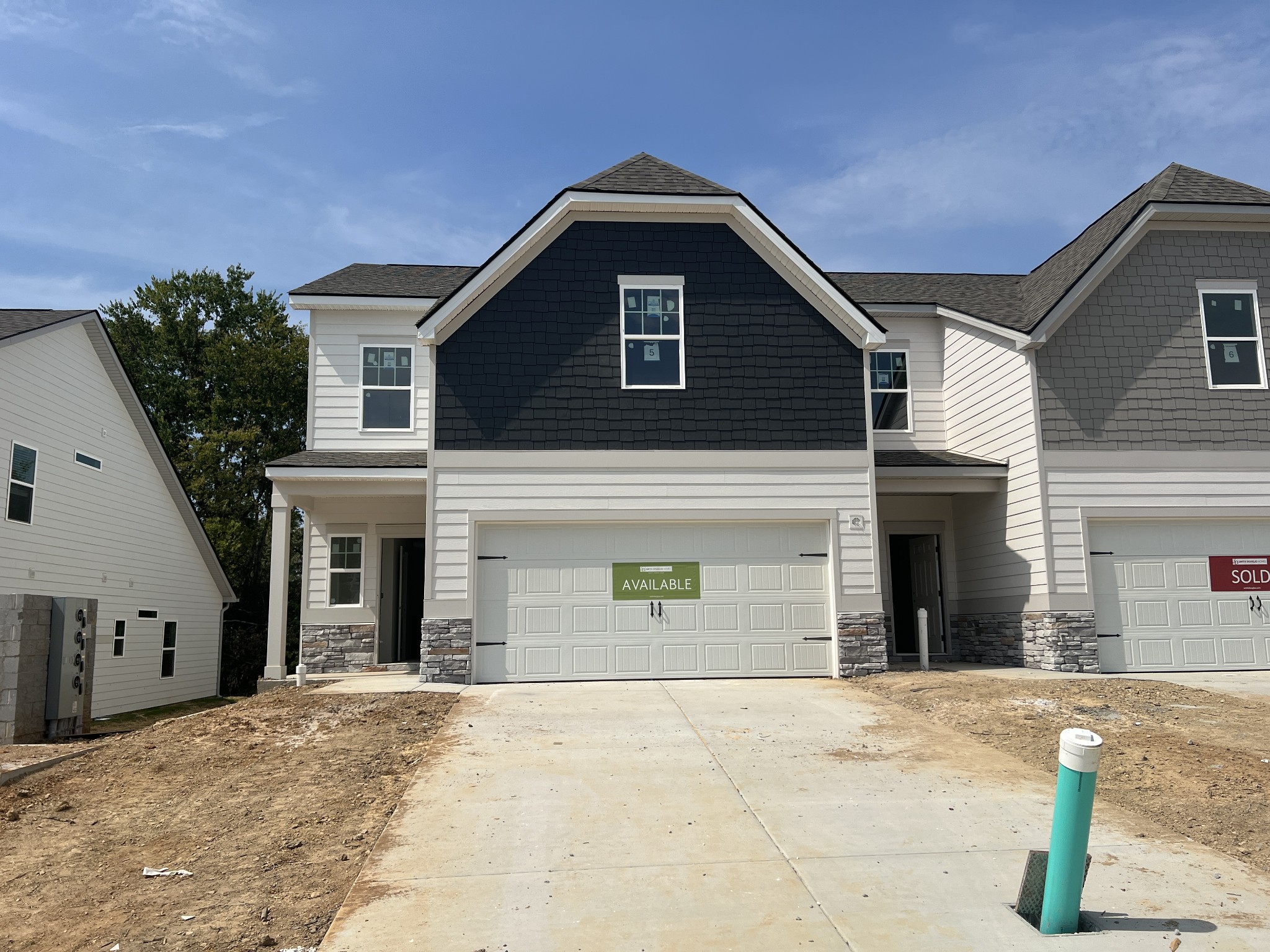 1217 Bronte Dr — photo