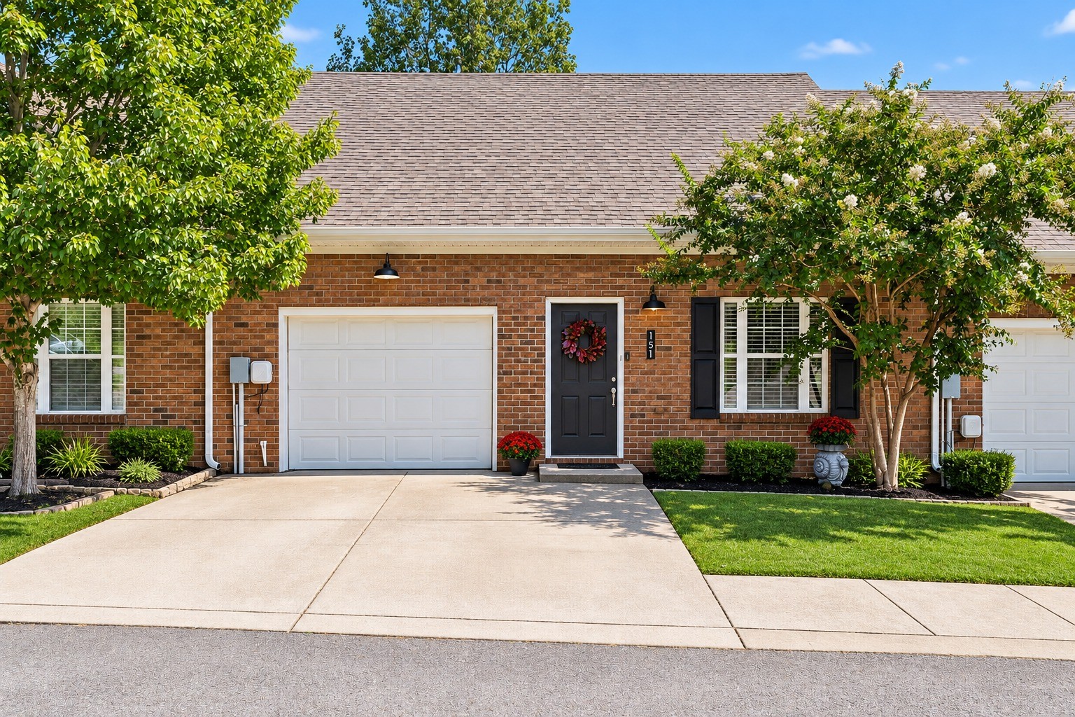 151 Canton Ct — photo