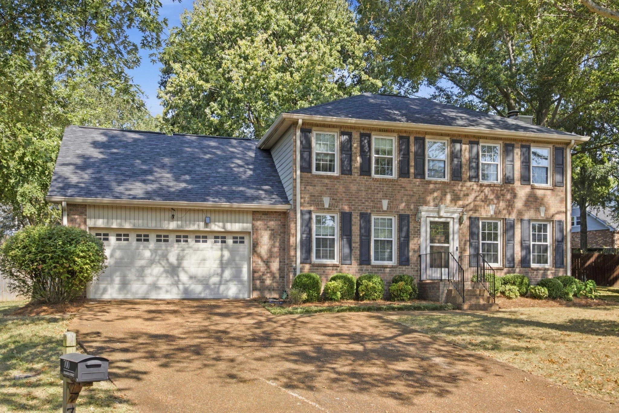 700 Branch Ct — photo