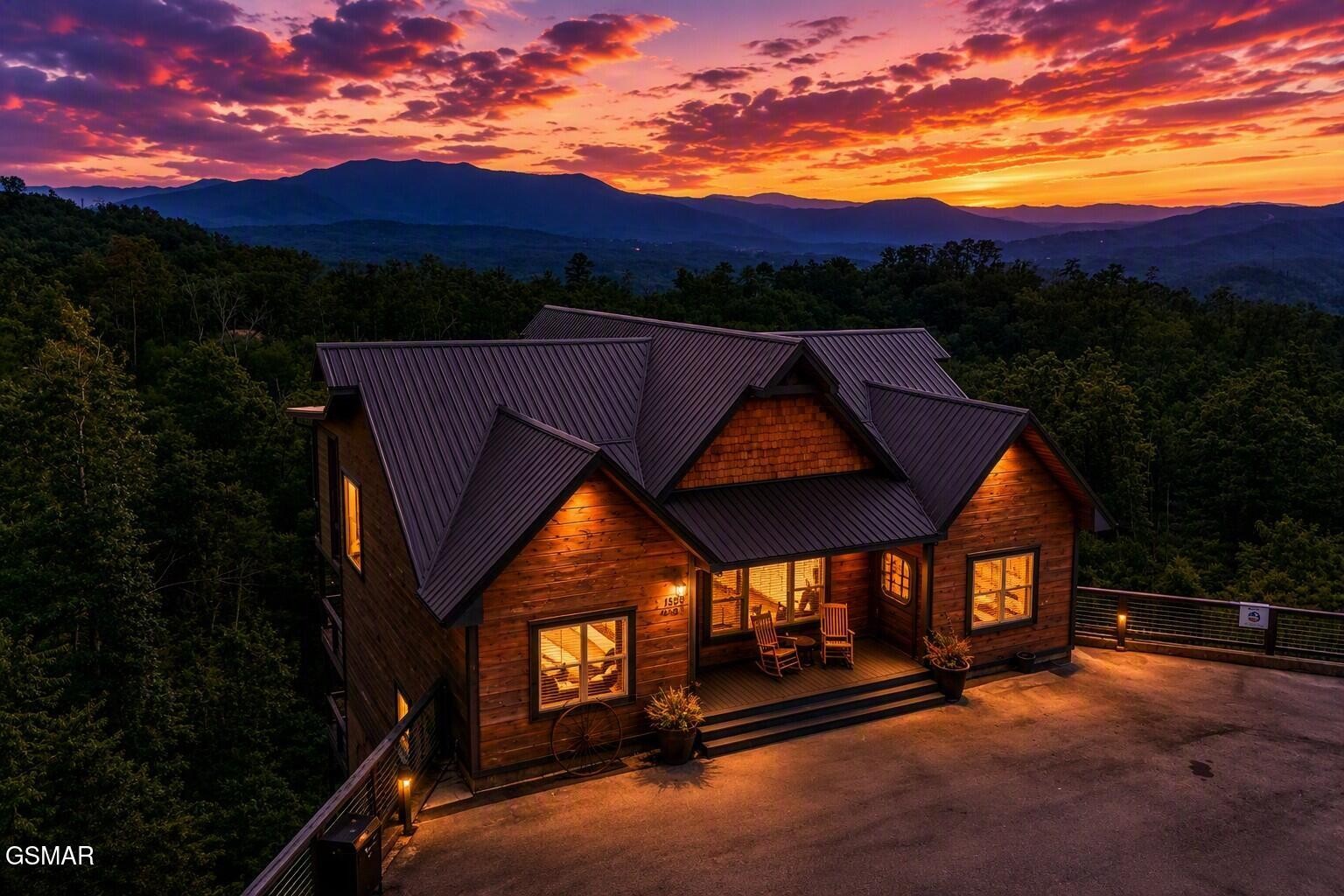1529 Majestic Mountain Drive — photo