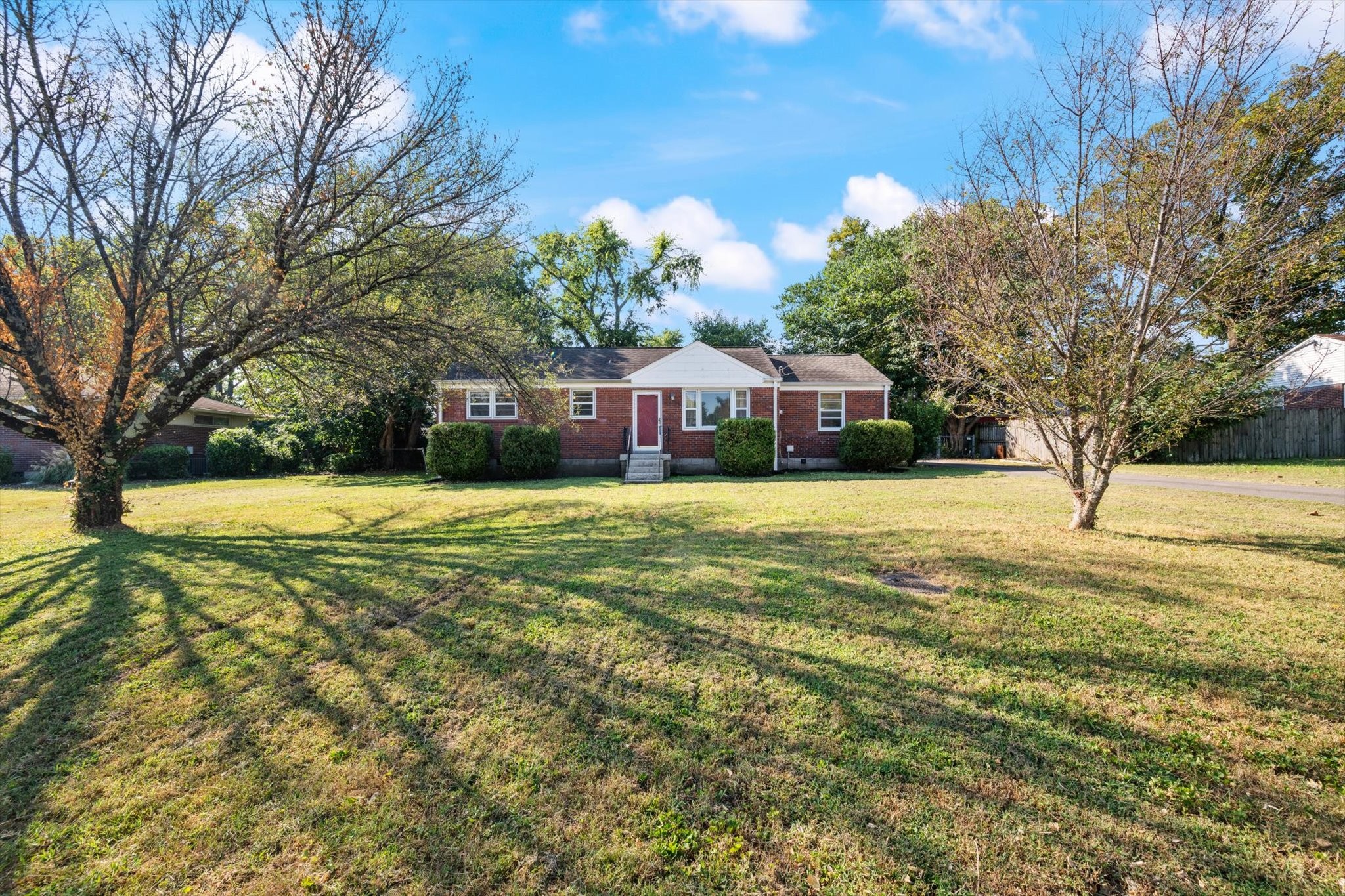2821 Emery Dr — photo