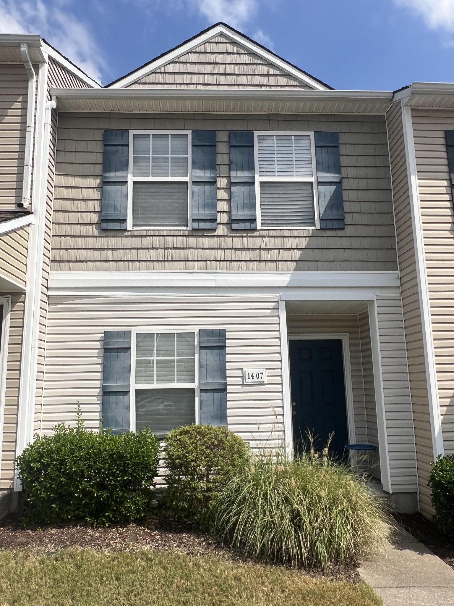 1407 Pleasant Ridge Rd — photo