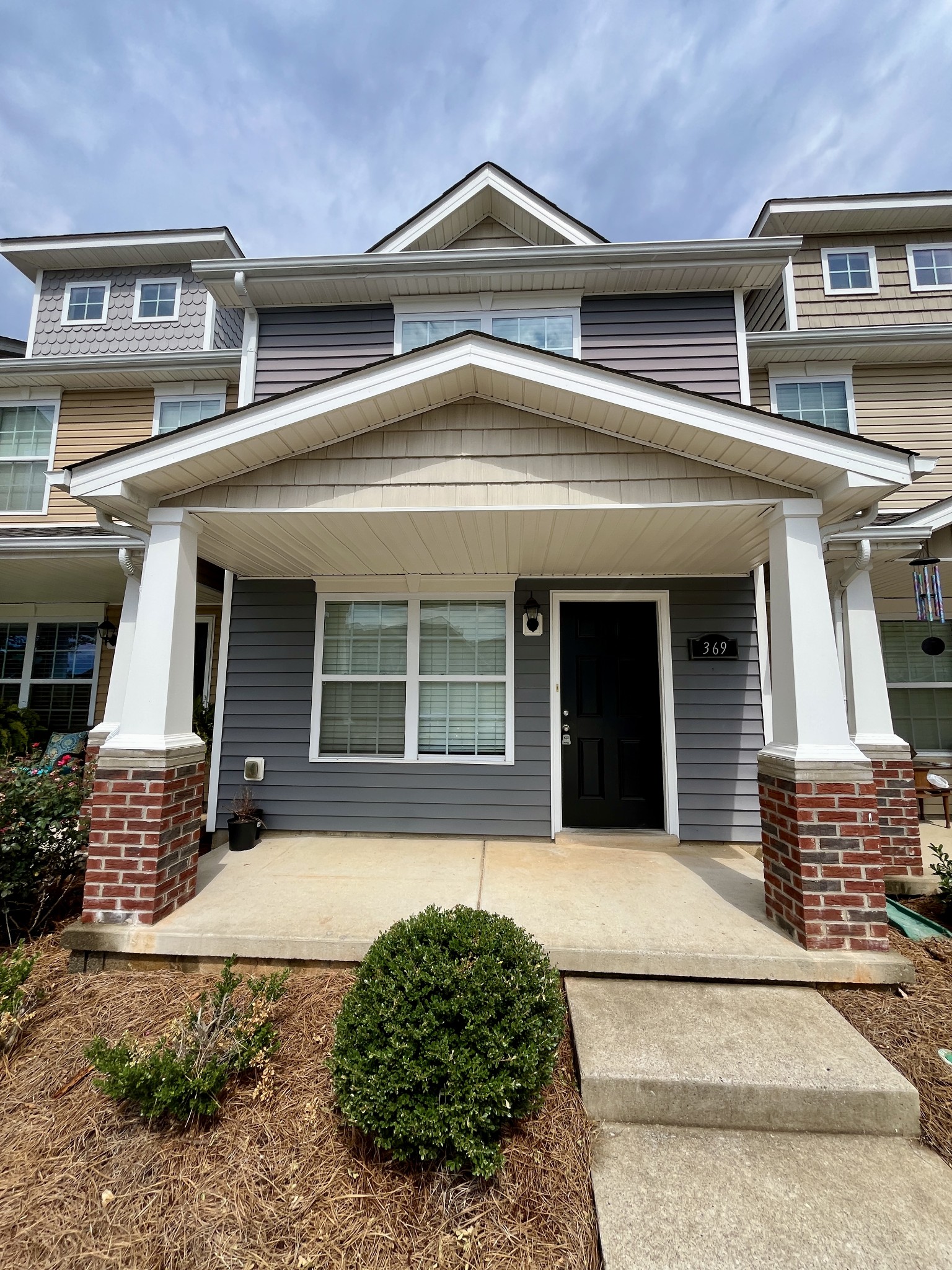 369 Sam Houston Cir — photo