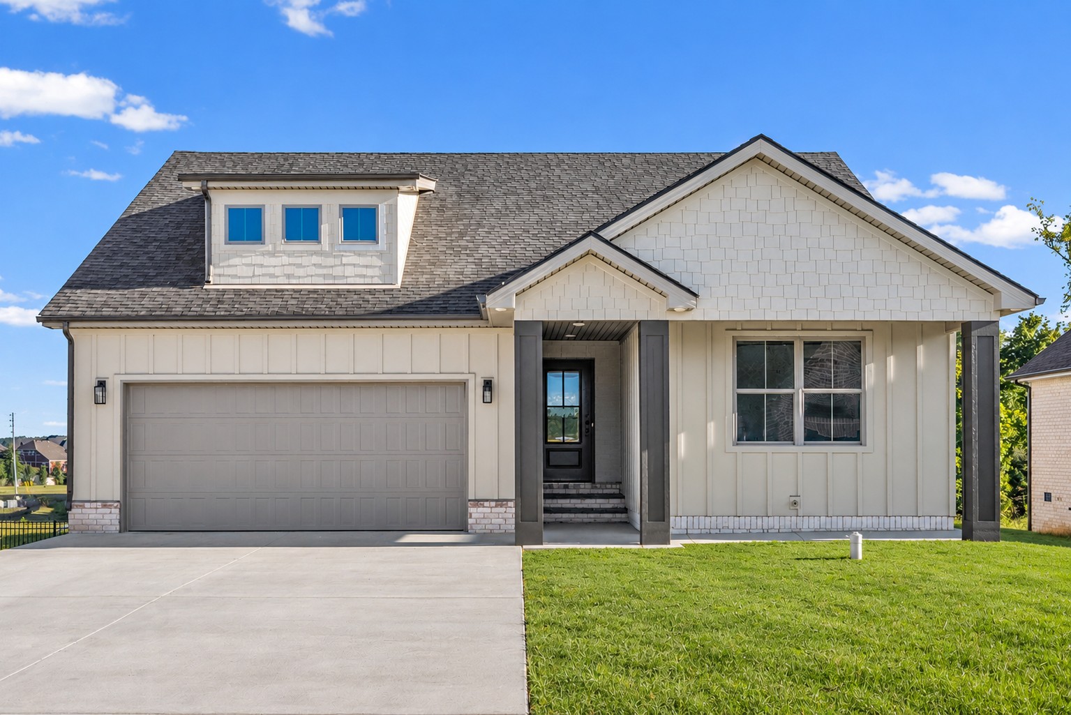 907 Bankside Dr — photo