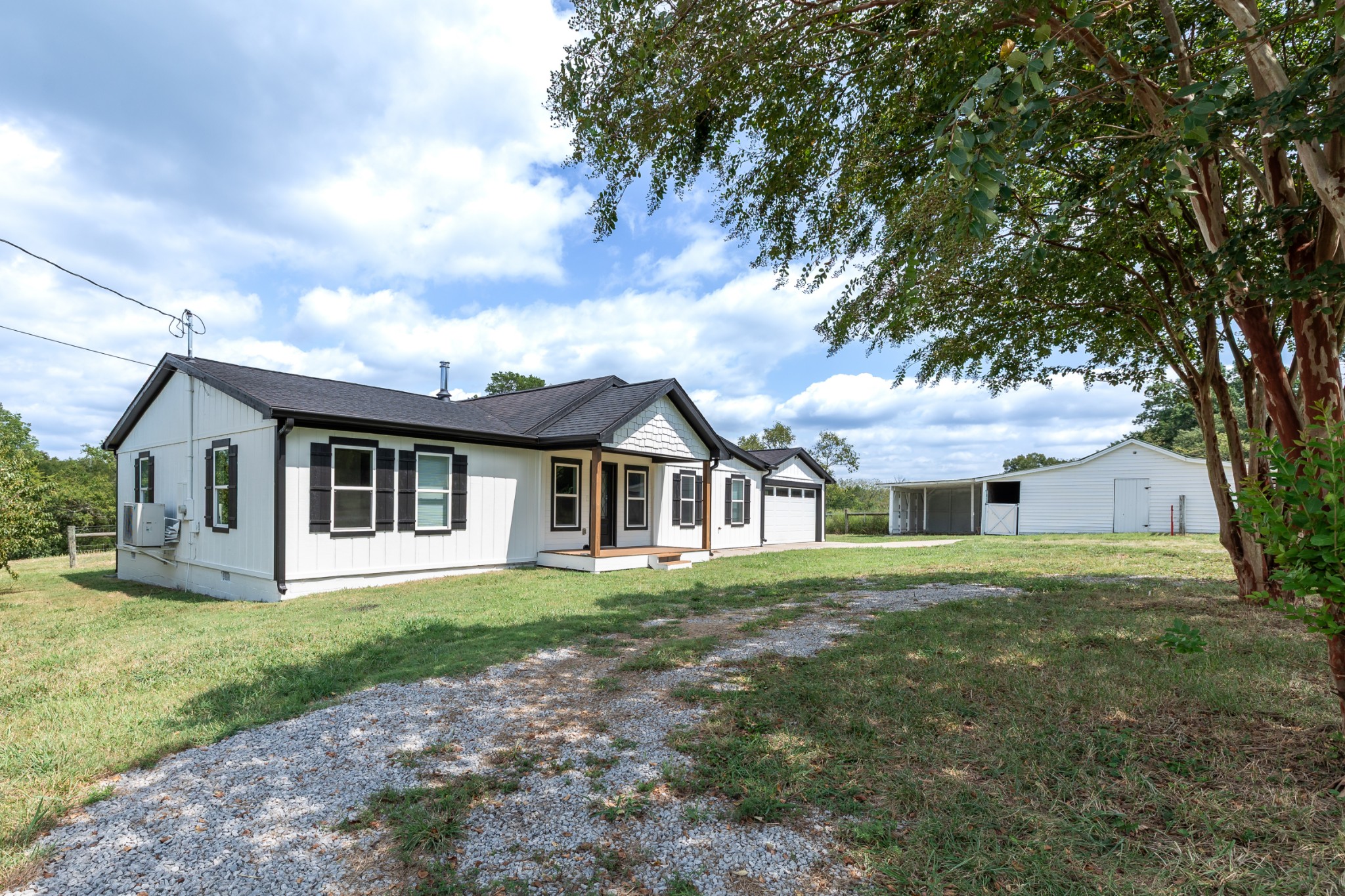 1503A Cornersville Hwy — photo