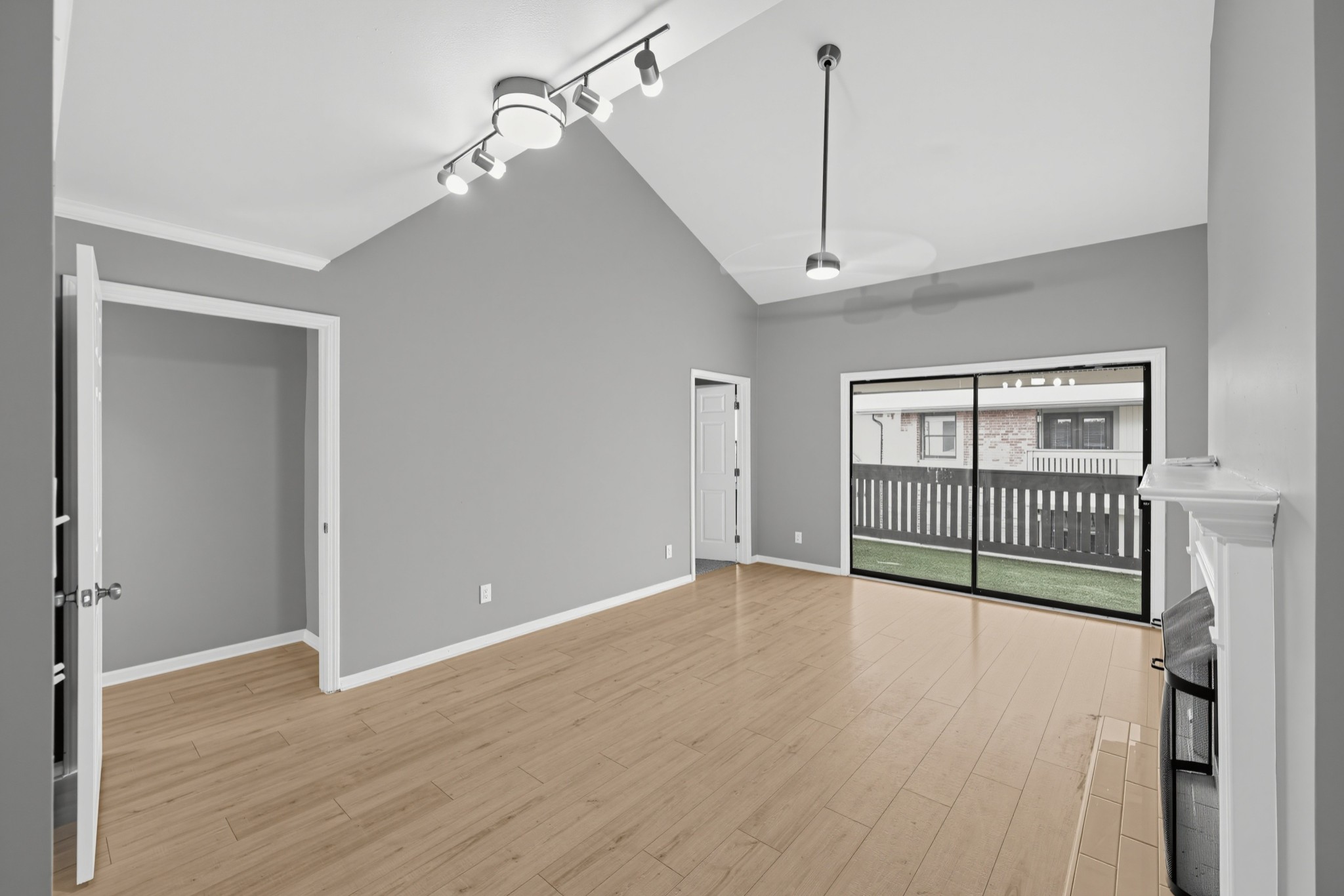 145 Hillsboro Pl — photo