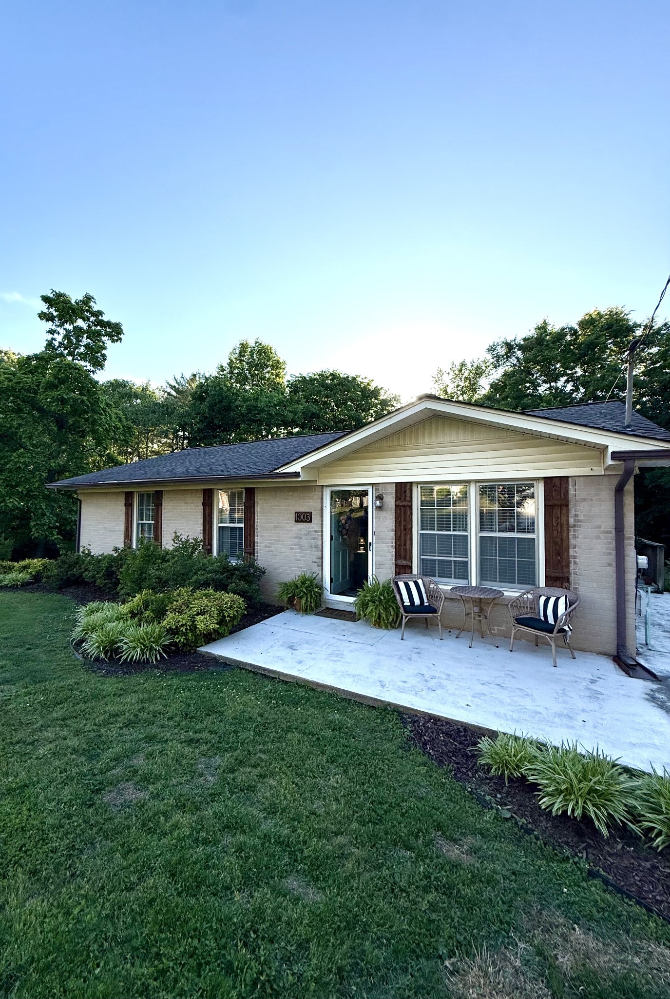 1003 Pine Cir — photo