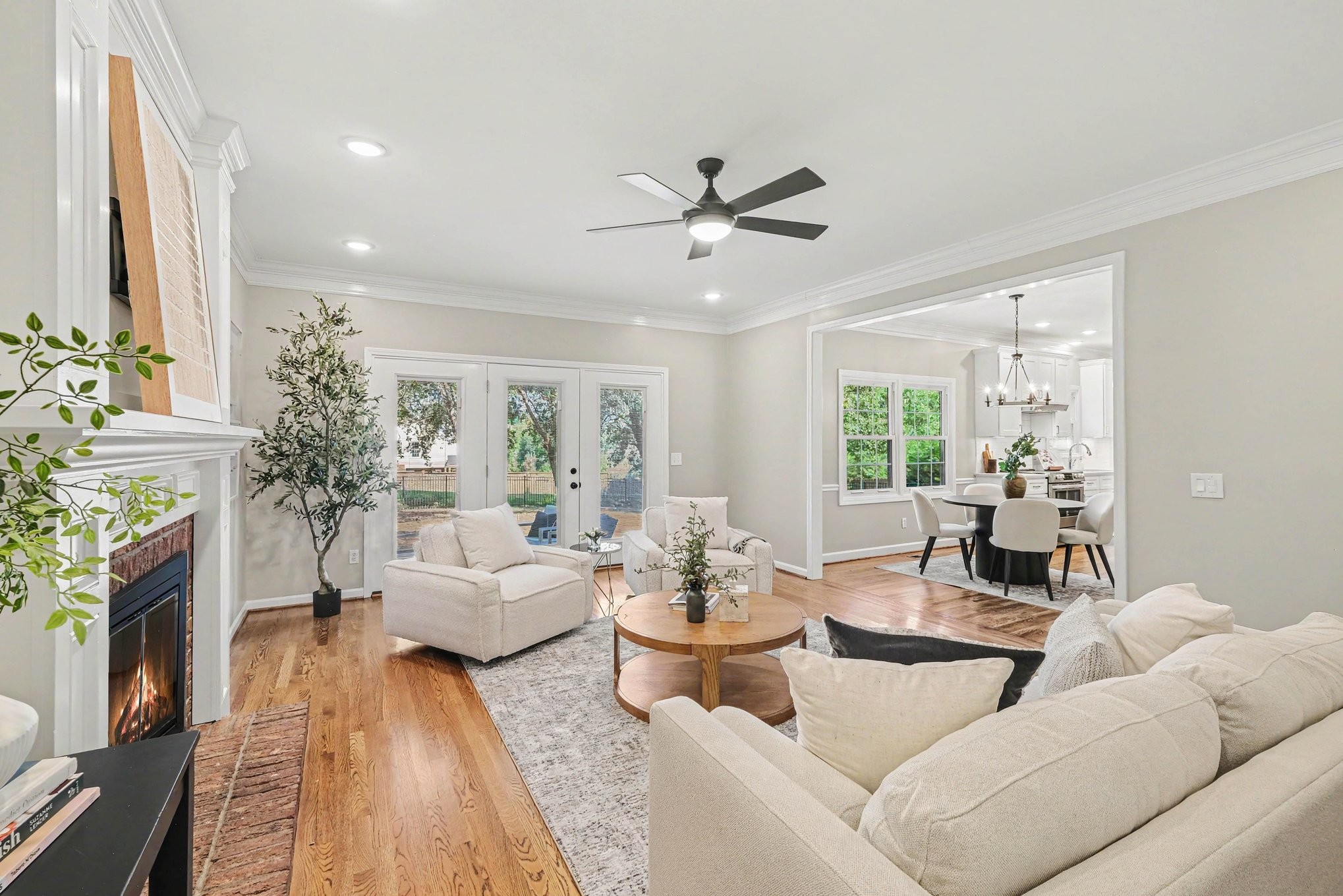 8358 Carriage Hills Dr — photo
