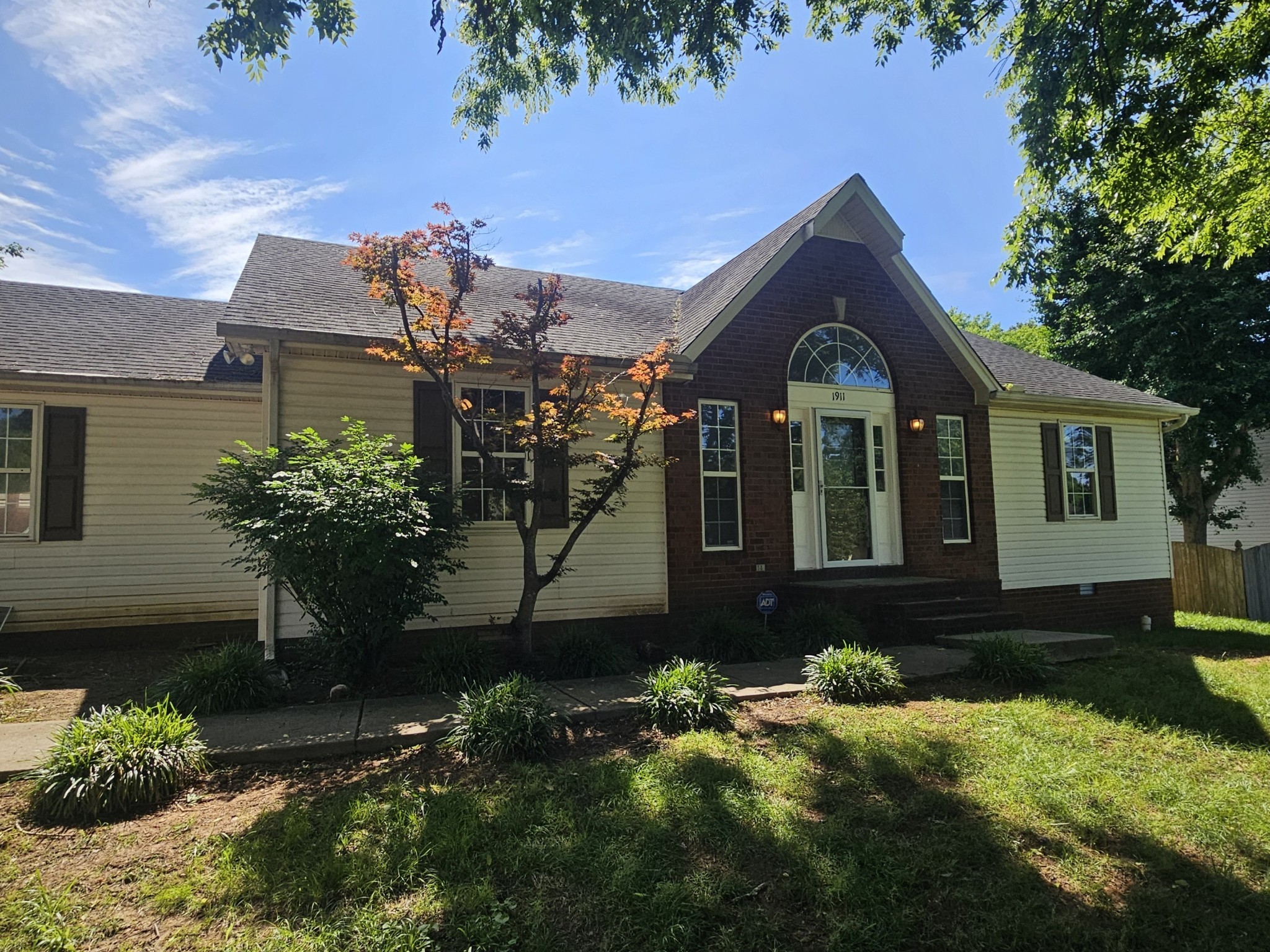 1911 Pecan Ridge Dr — photo