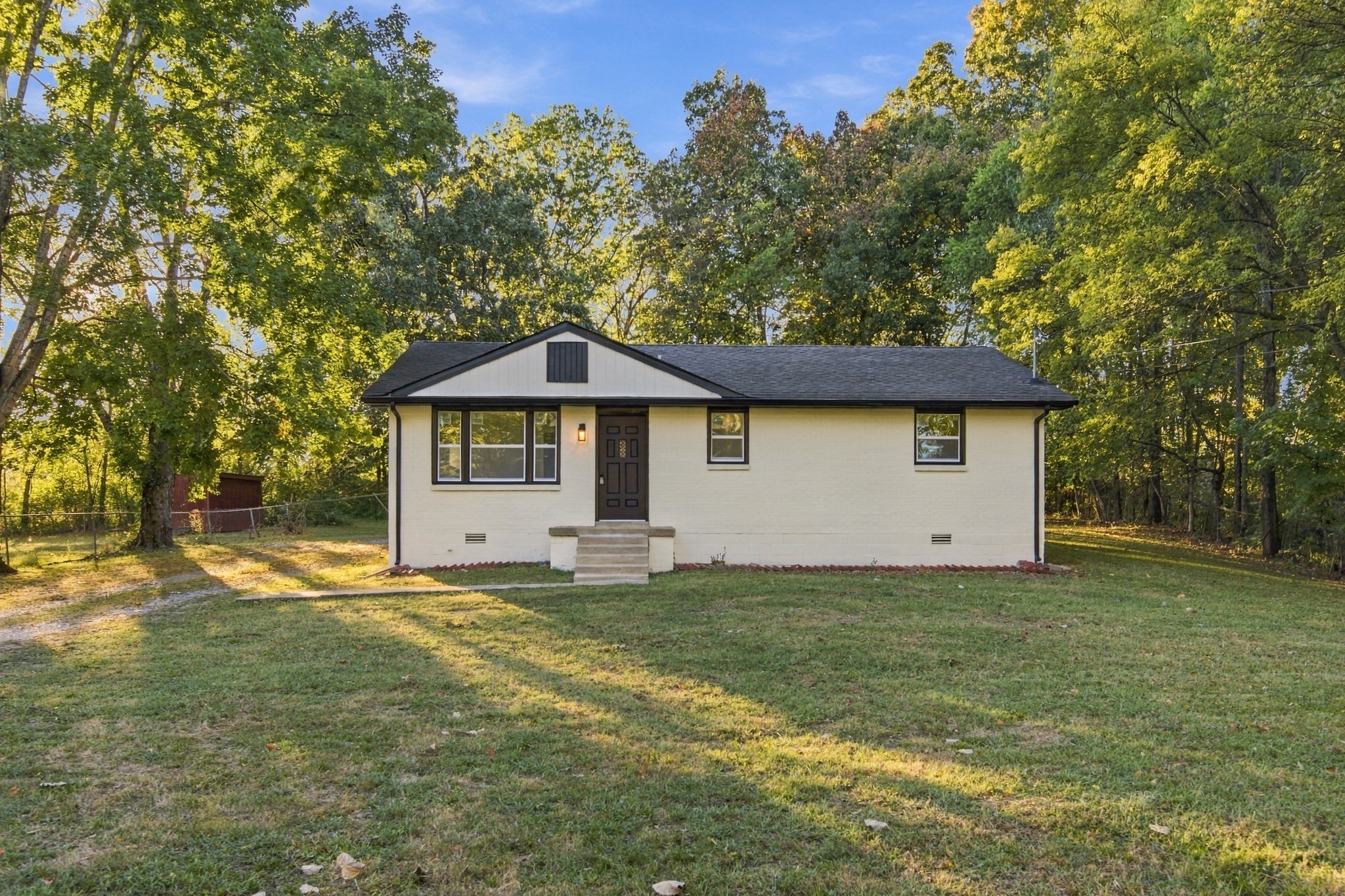303 Jean Dr — photo