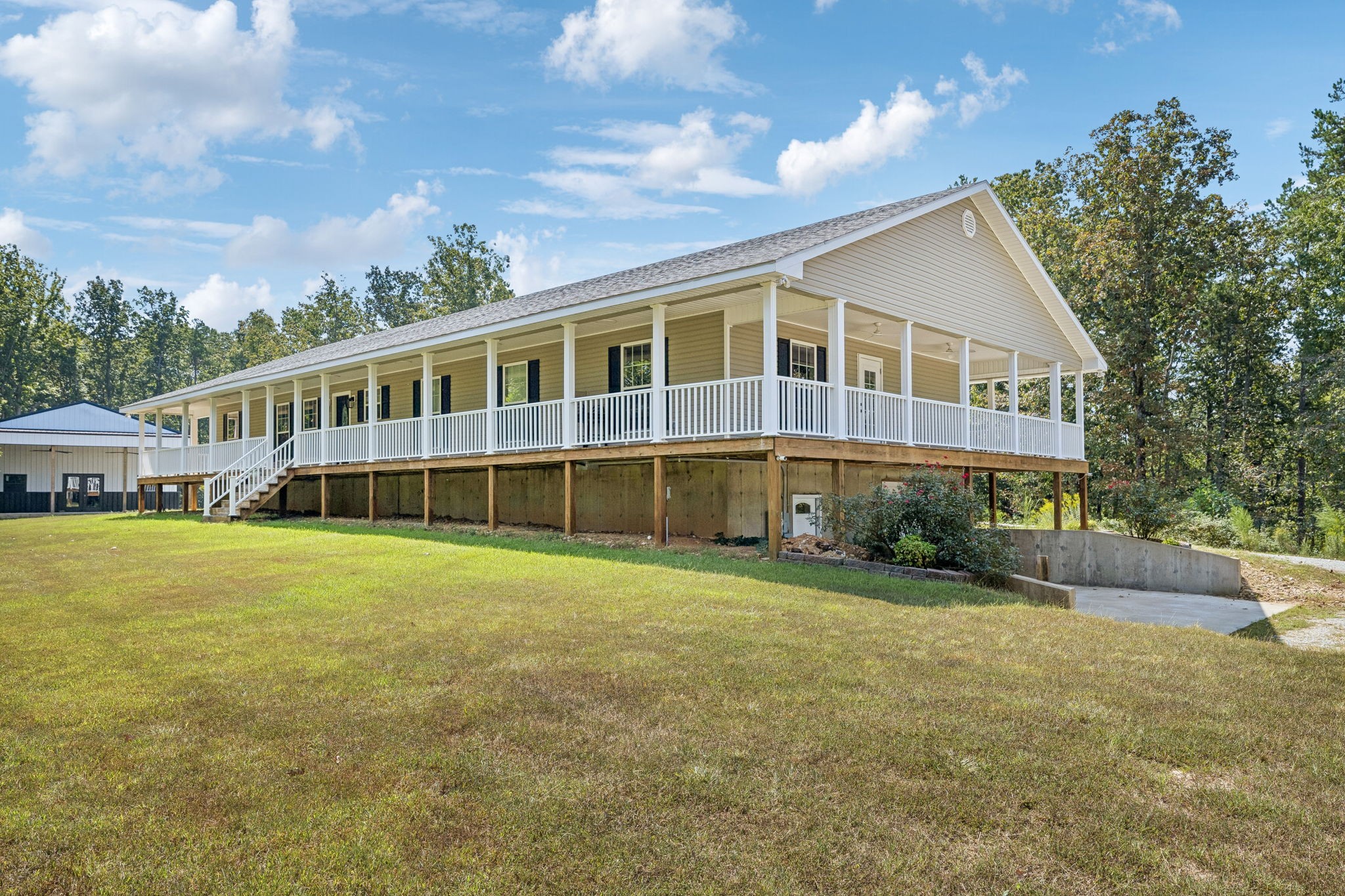 180 Indian Creek Rd — photo