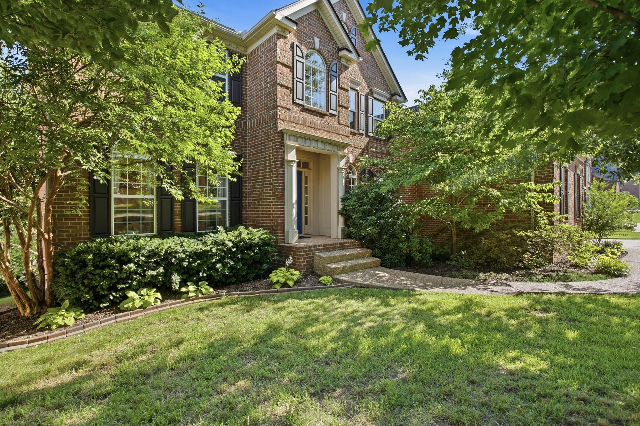 1122 Pin Oak Ln — photo