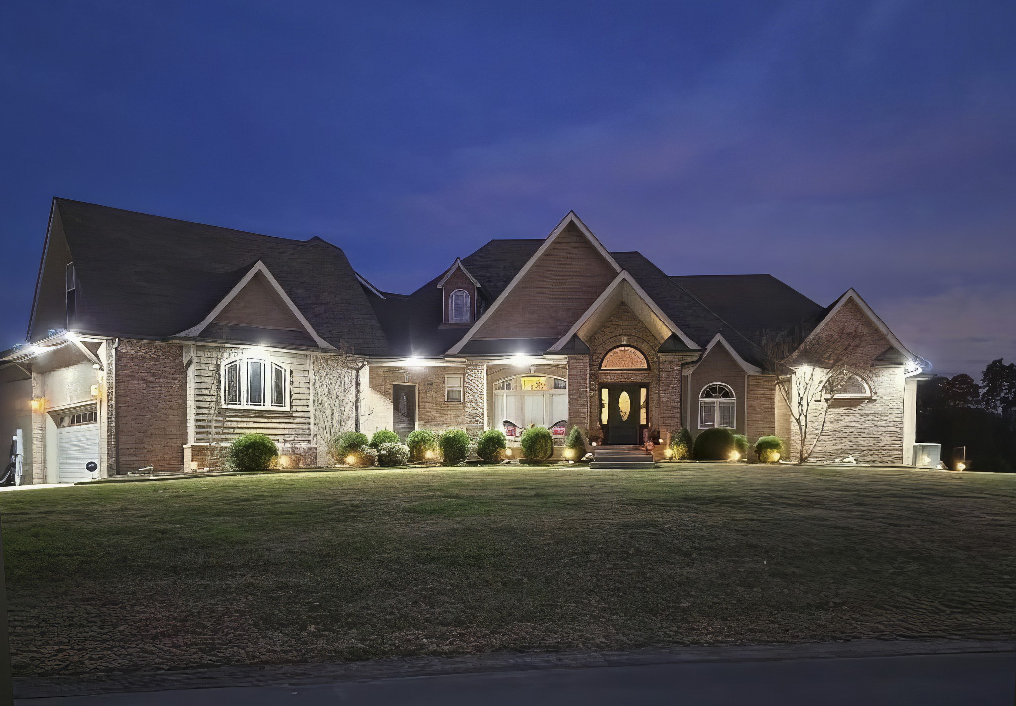 816 Yorkbar Court — photo