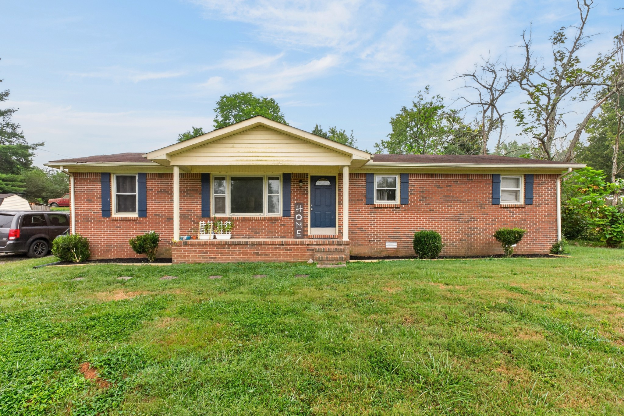 306 Circle Hill Dr — photo