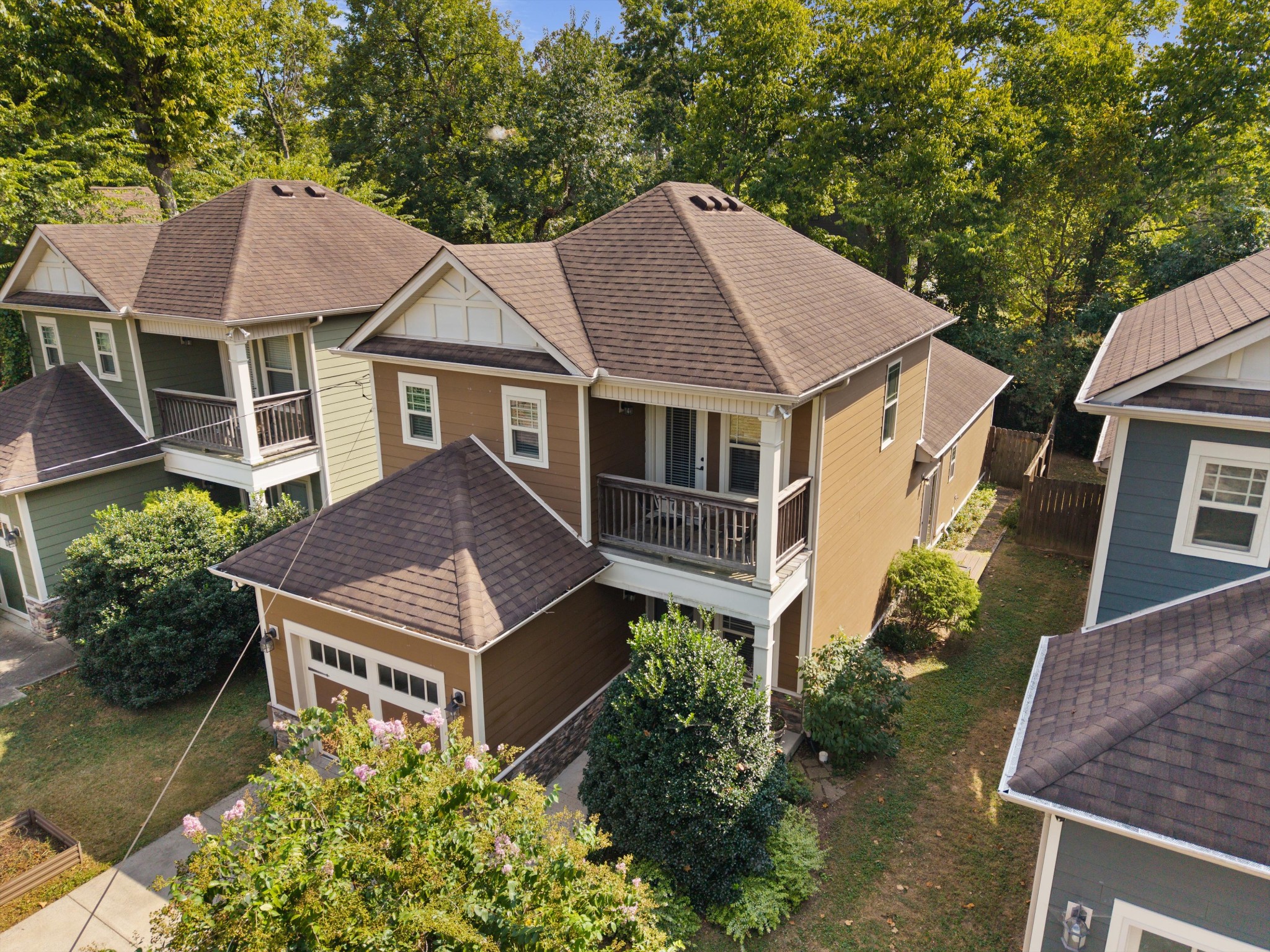 1306 Chester Ave — photo