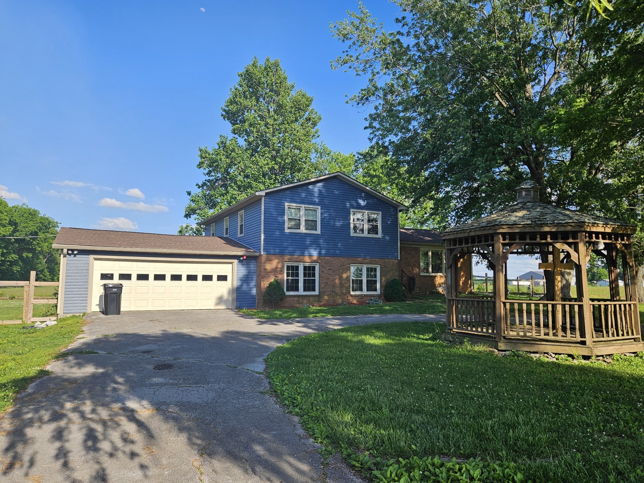 11885 Palmyra Rd — photo