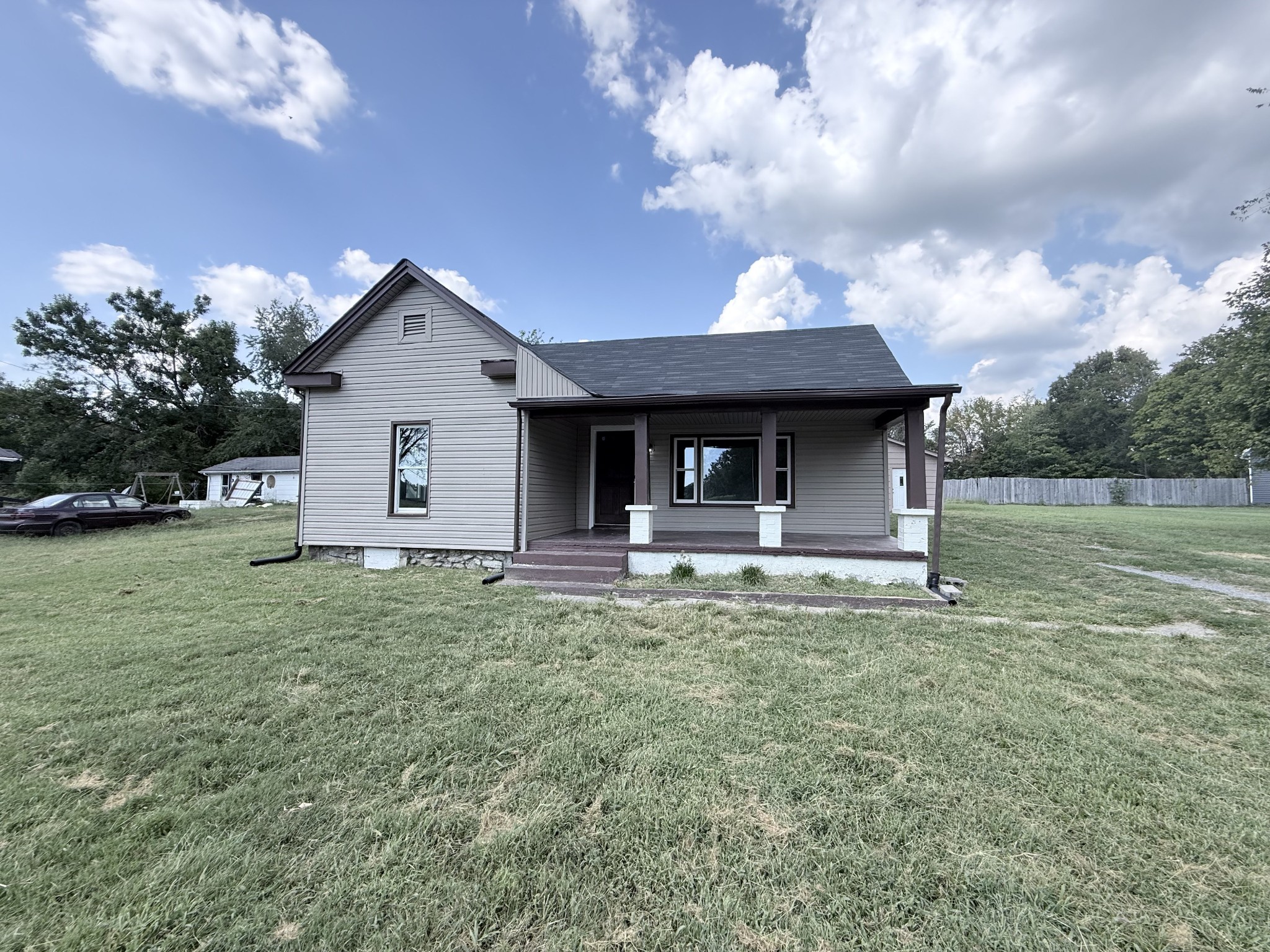 2545 W Mount Vernon Rd — photo