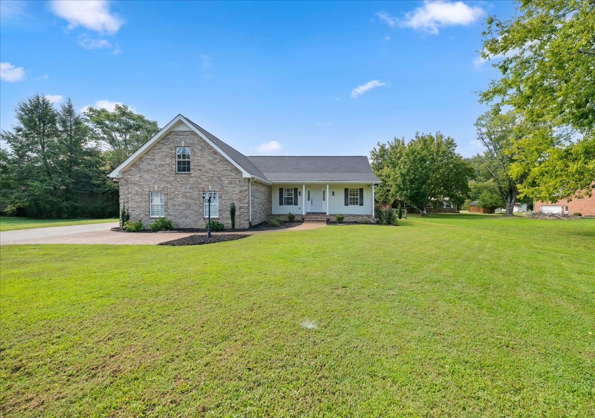 3011 Tyree Springs Rd — photo