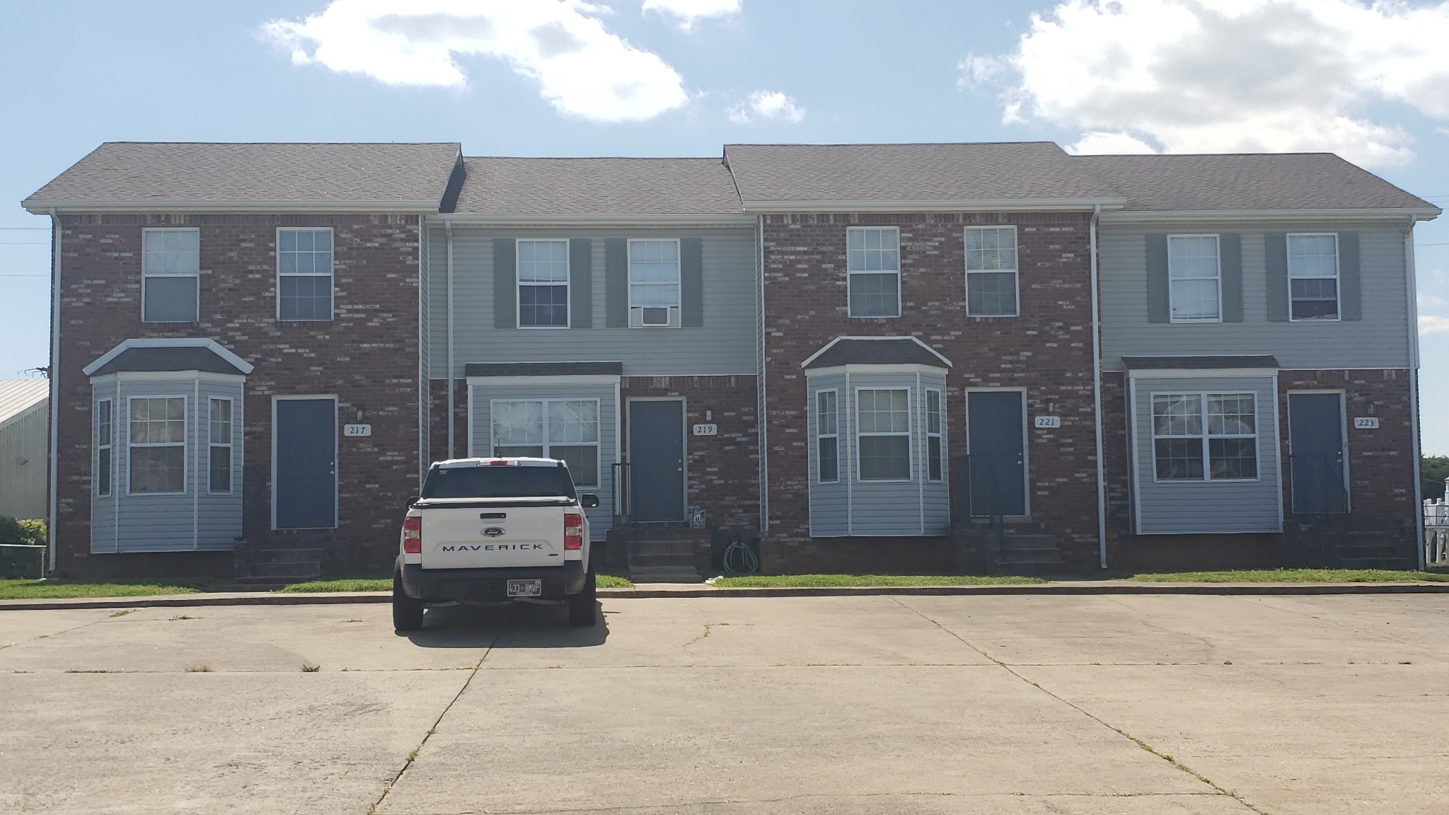 253 Tree Line Dr — photo