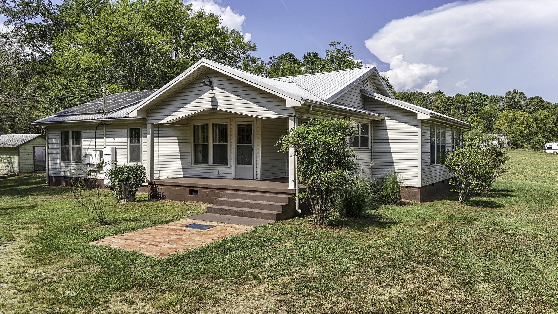 52 Chapman Drive — photo