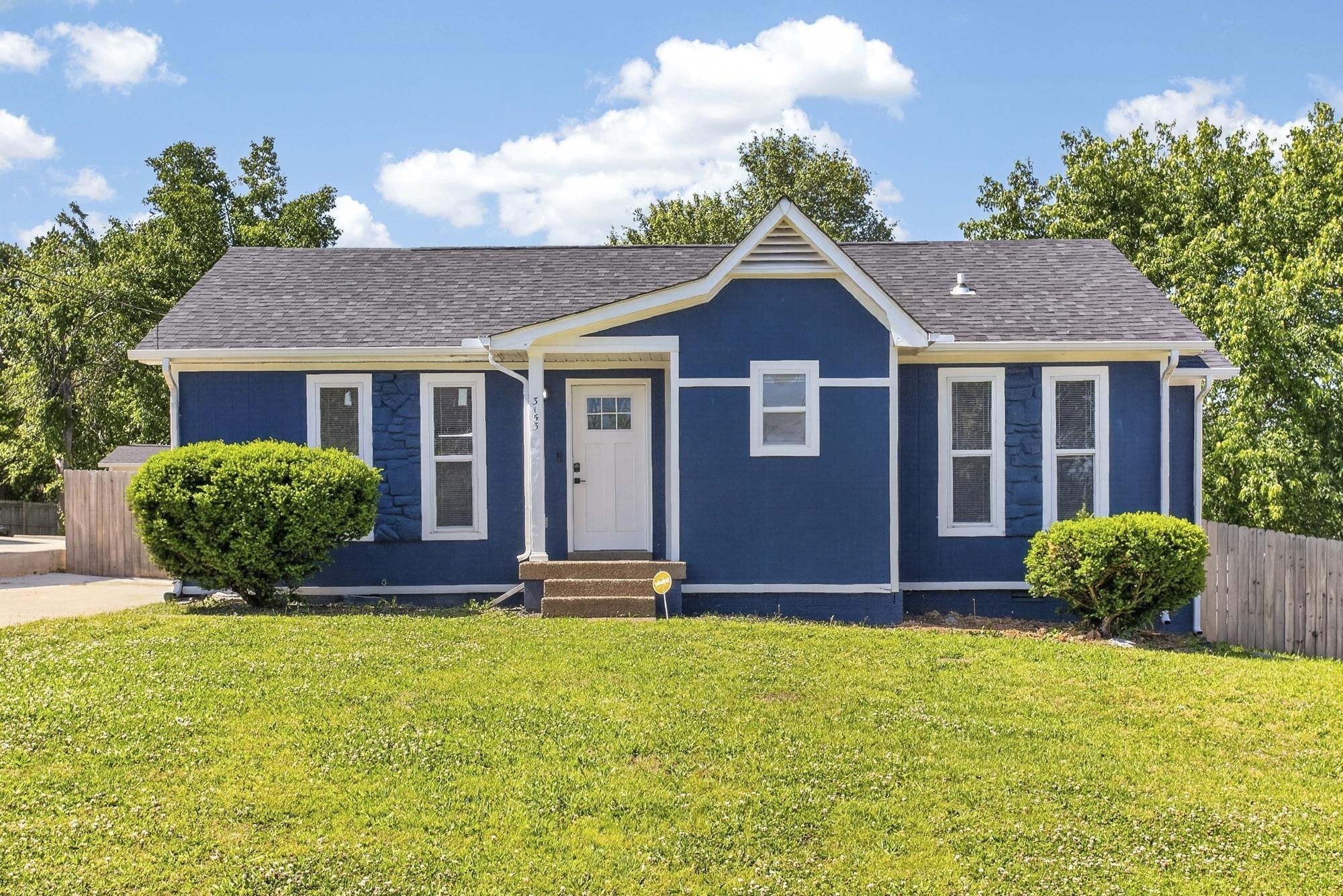 3153 Towne Village Rd — photo