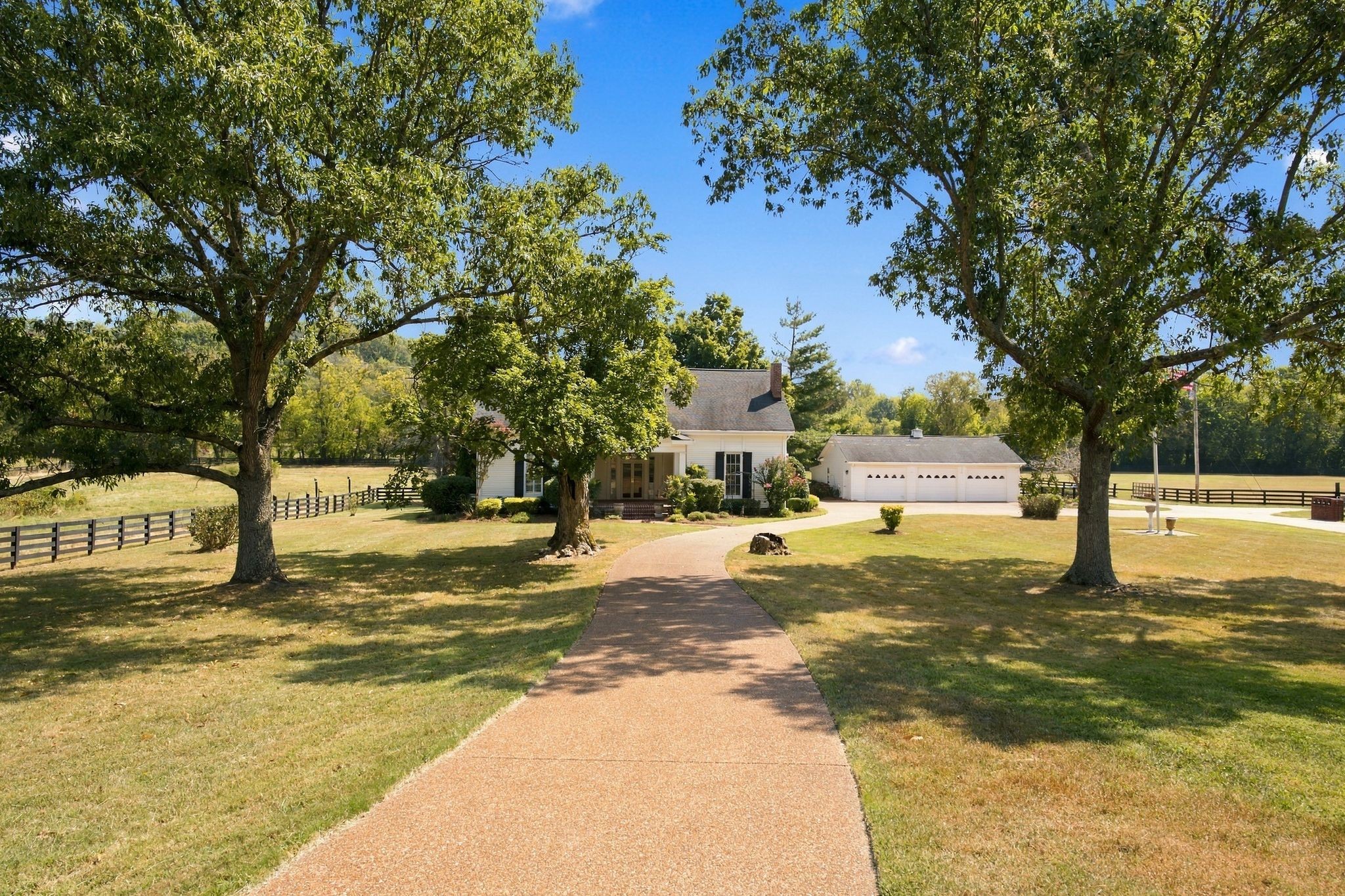 8954 Horton Hwy — photo