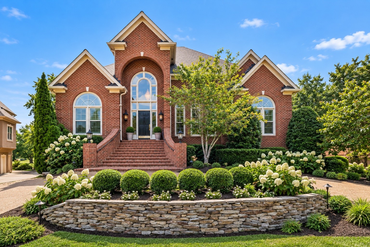 5215 Country Club Dr — photo