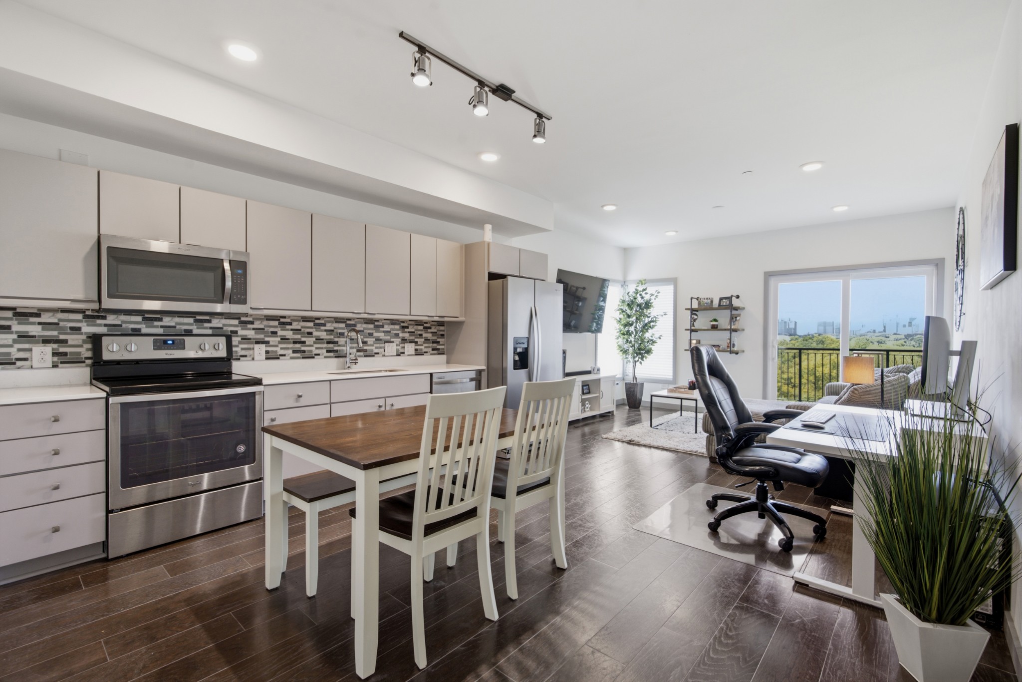 400 Herron Dr 309 — photo