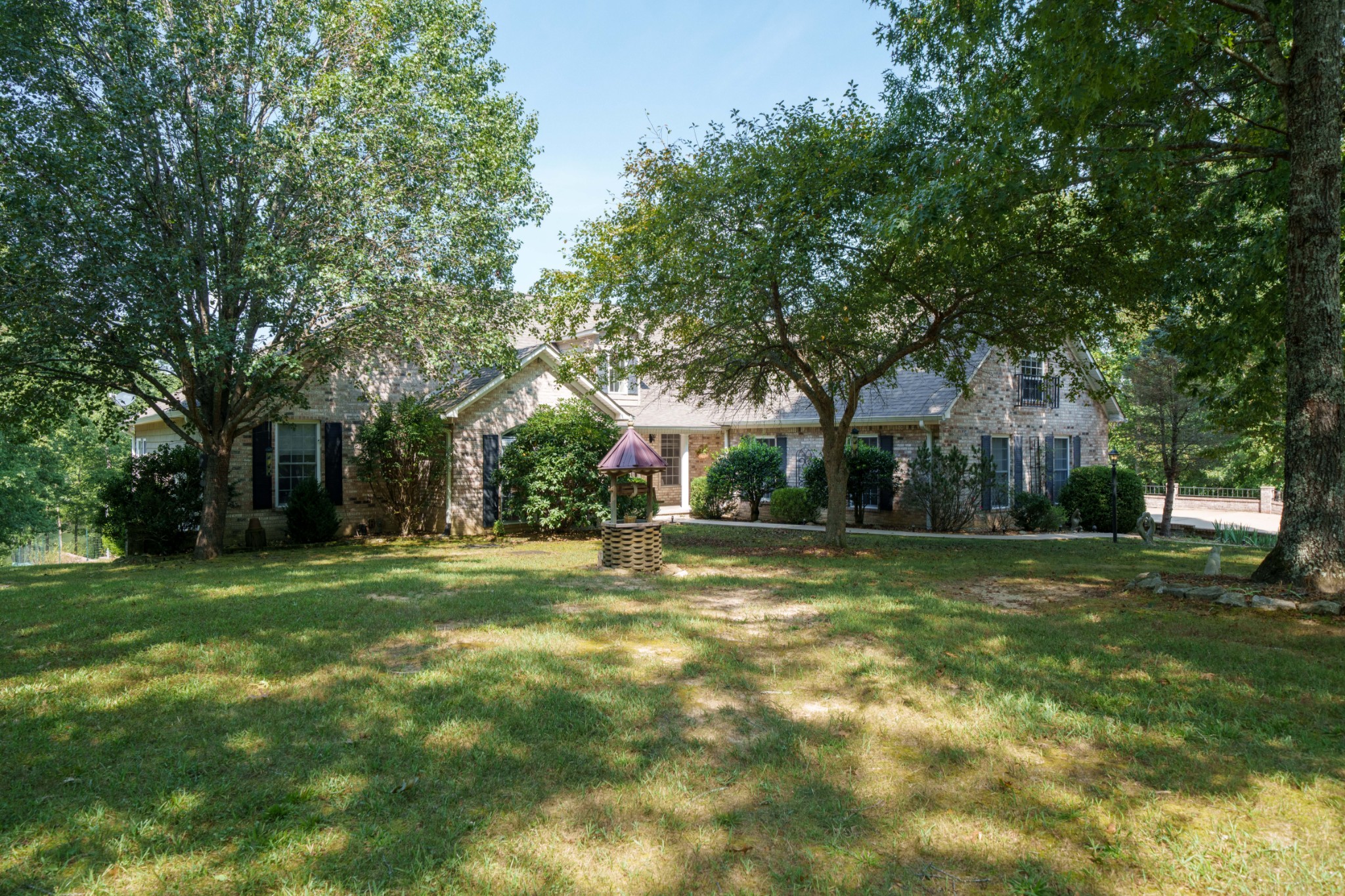 235 Sycamore Bnd — photo