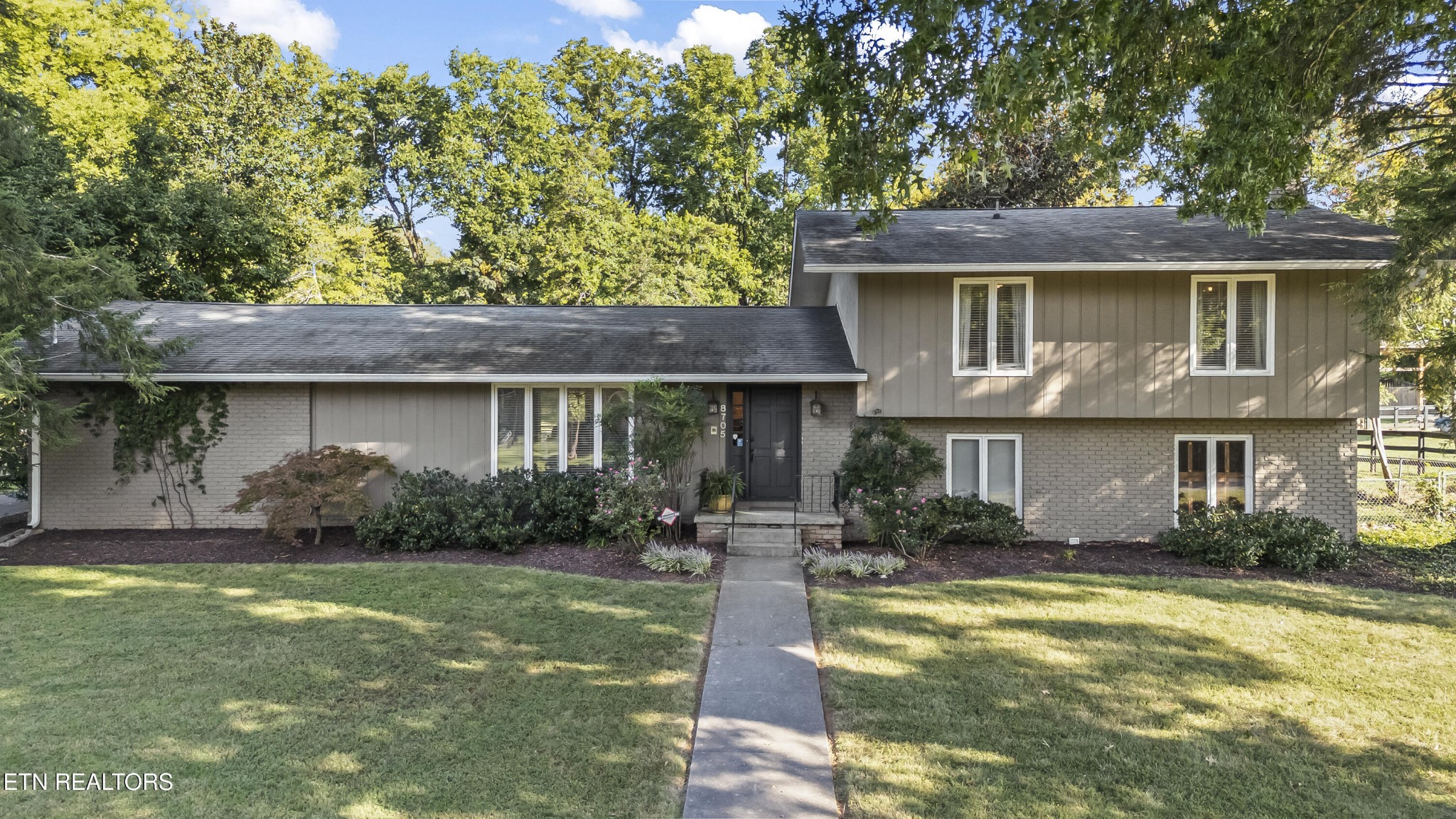 8705 Wimbledon Drive — photo