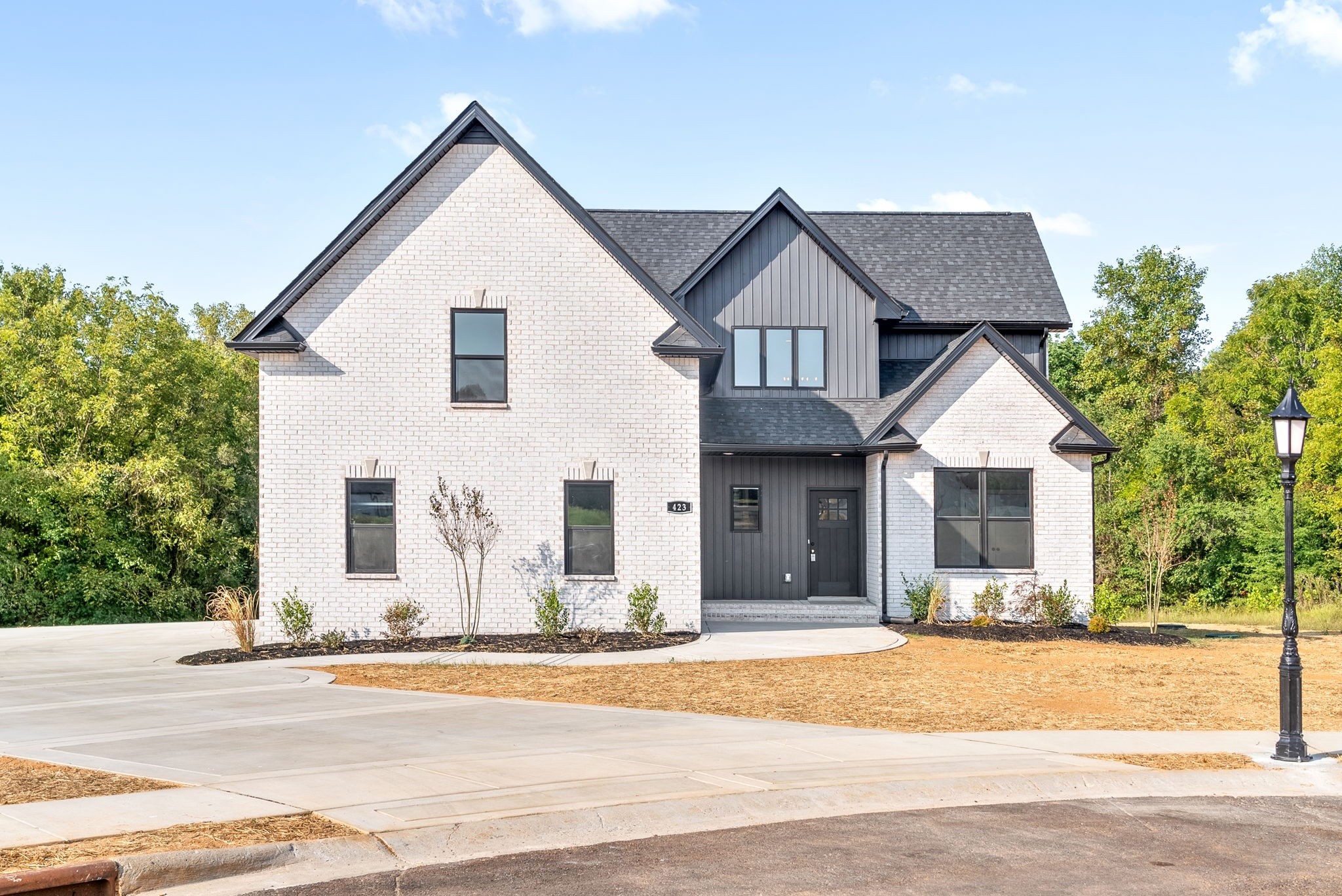 5028 Royal View Way — photo