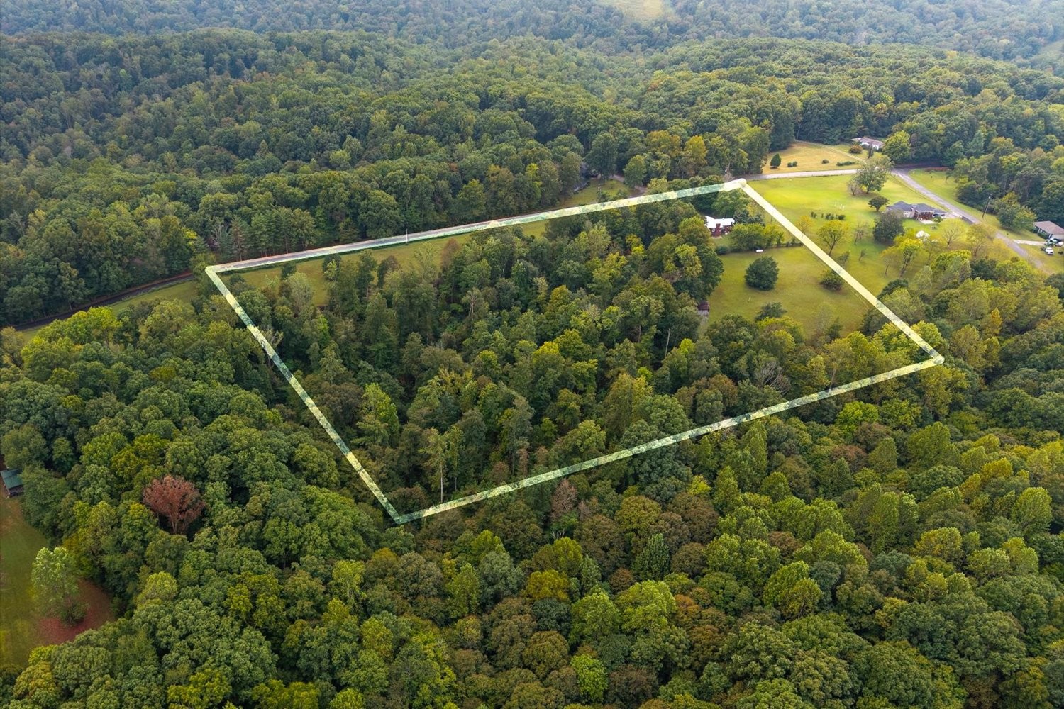 1125 Timber Ridge Road, Charlotte, TN 37036 — photo 2