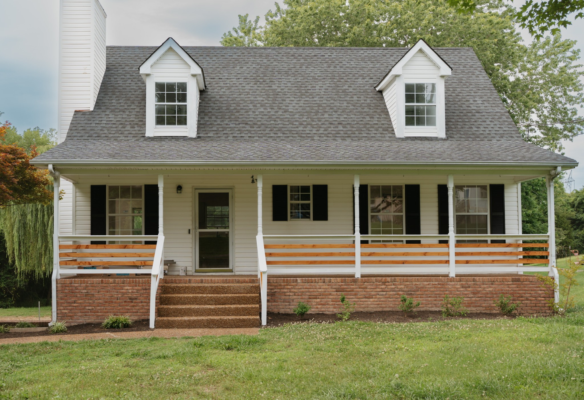 1001 Old East Side Rd — photo