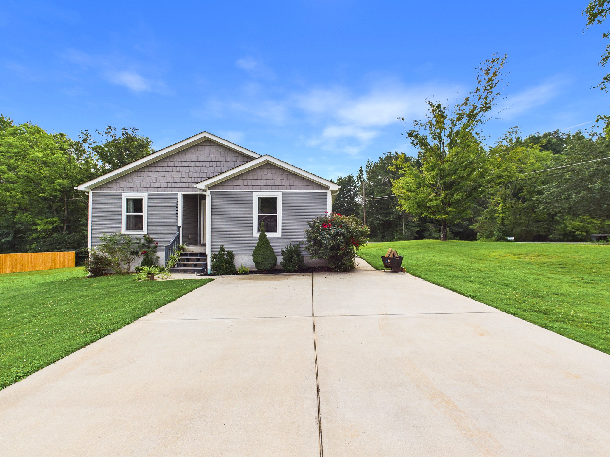 219 County Road 439 — photo
