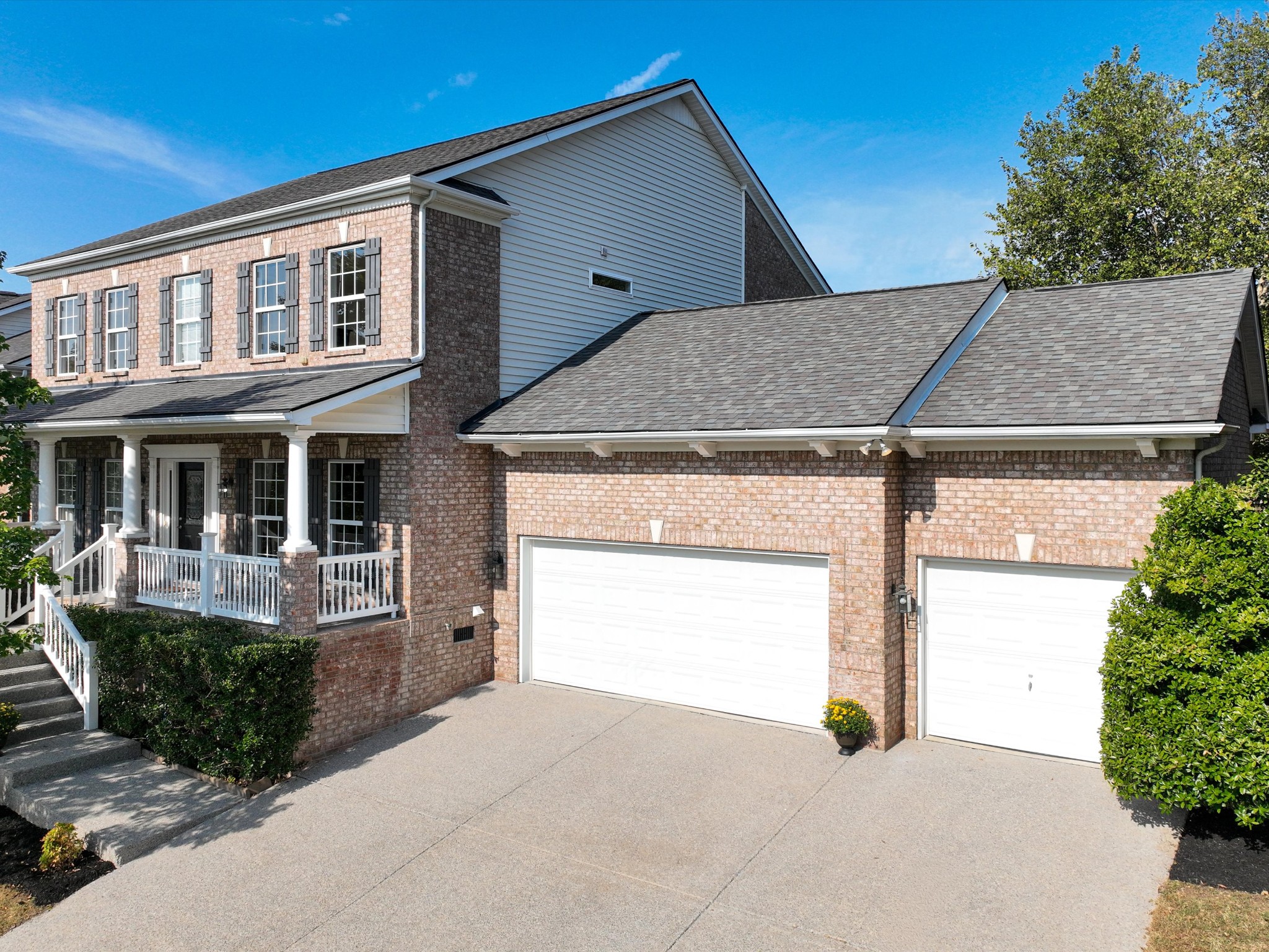 1215 Bonnhaven Dr — photo
