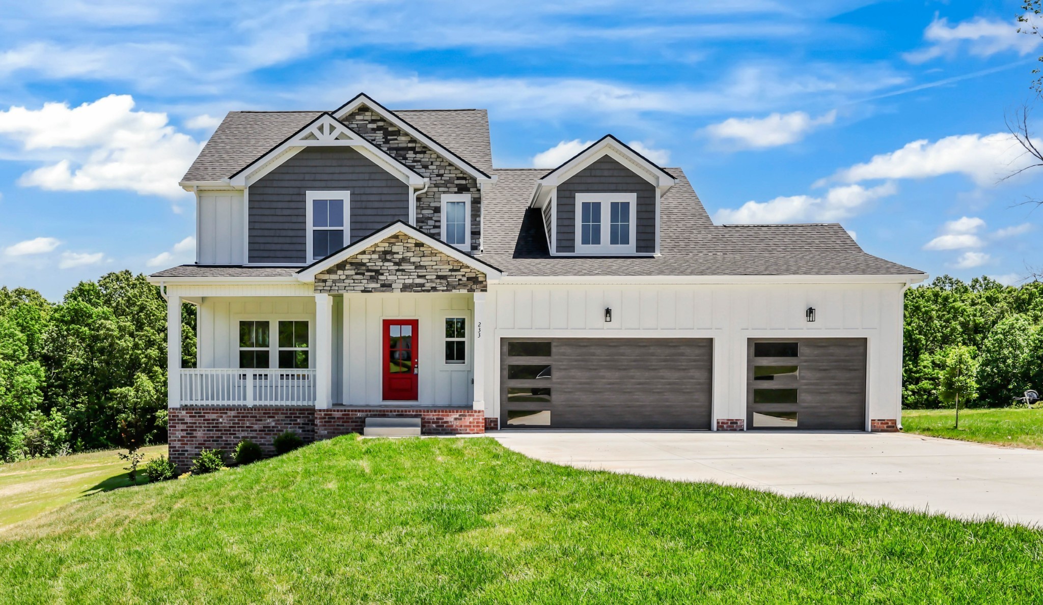 233 Lewis Grant Ln — photo